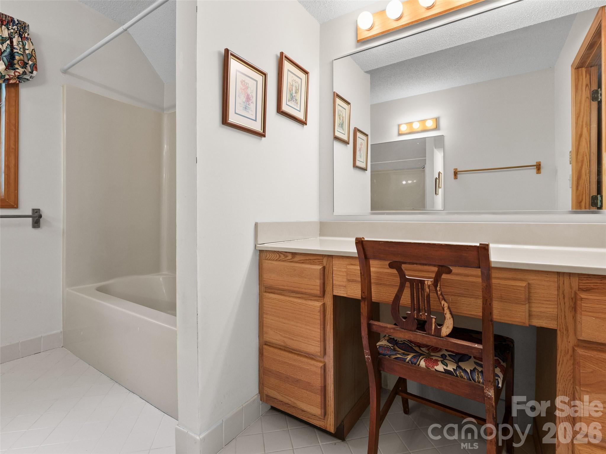 43 Hungryneck Hollow Lane — Saluda