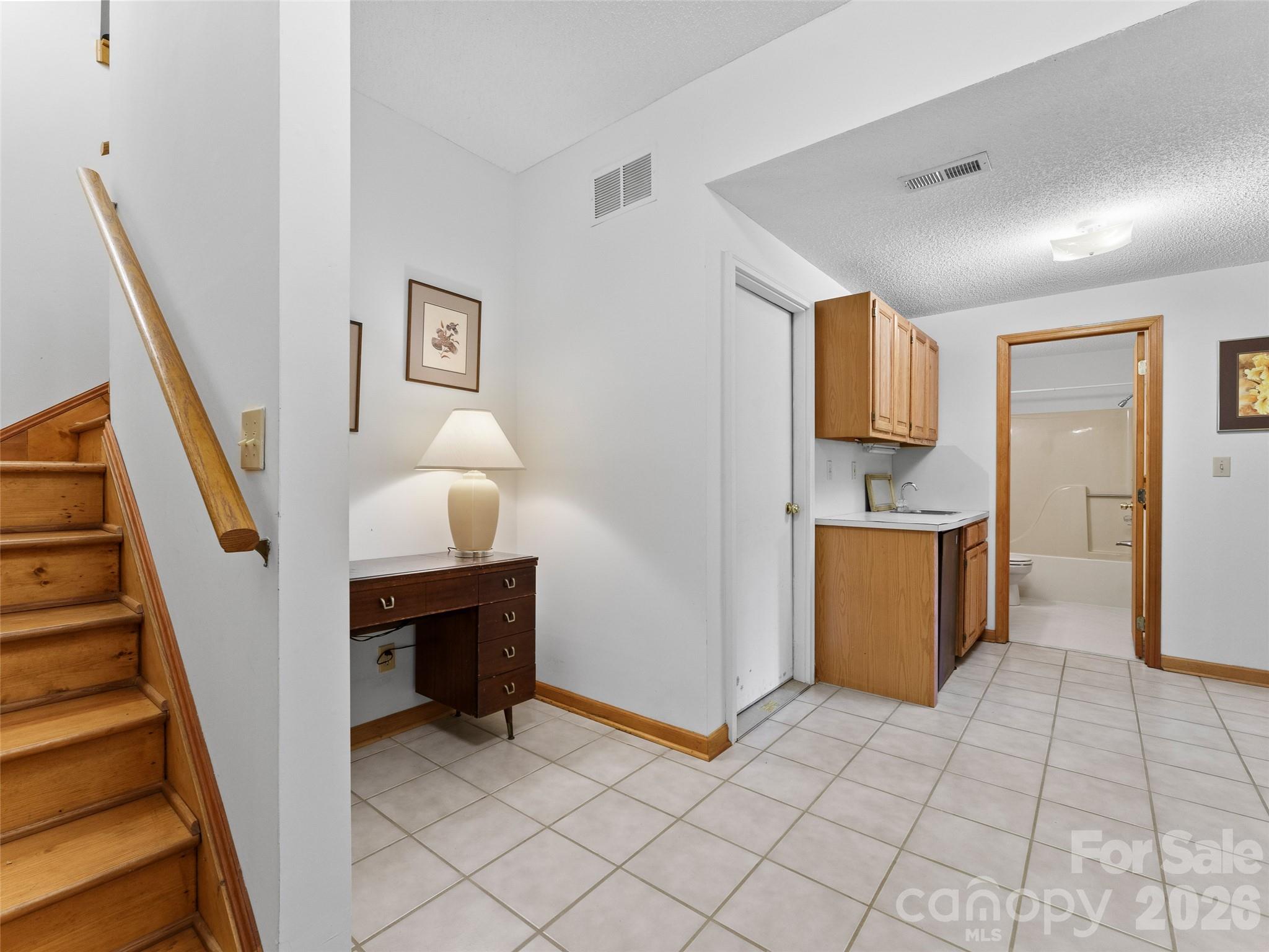 43 Hungryneck Hollow Lane — Saluda