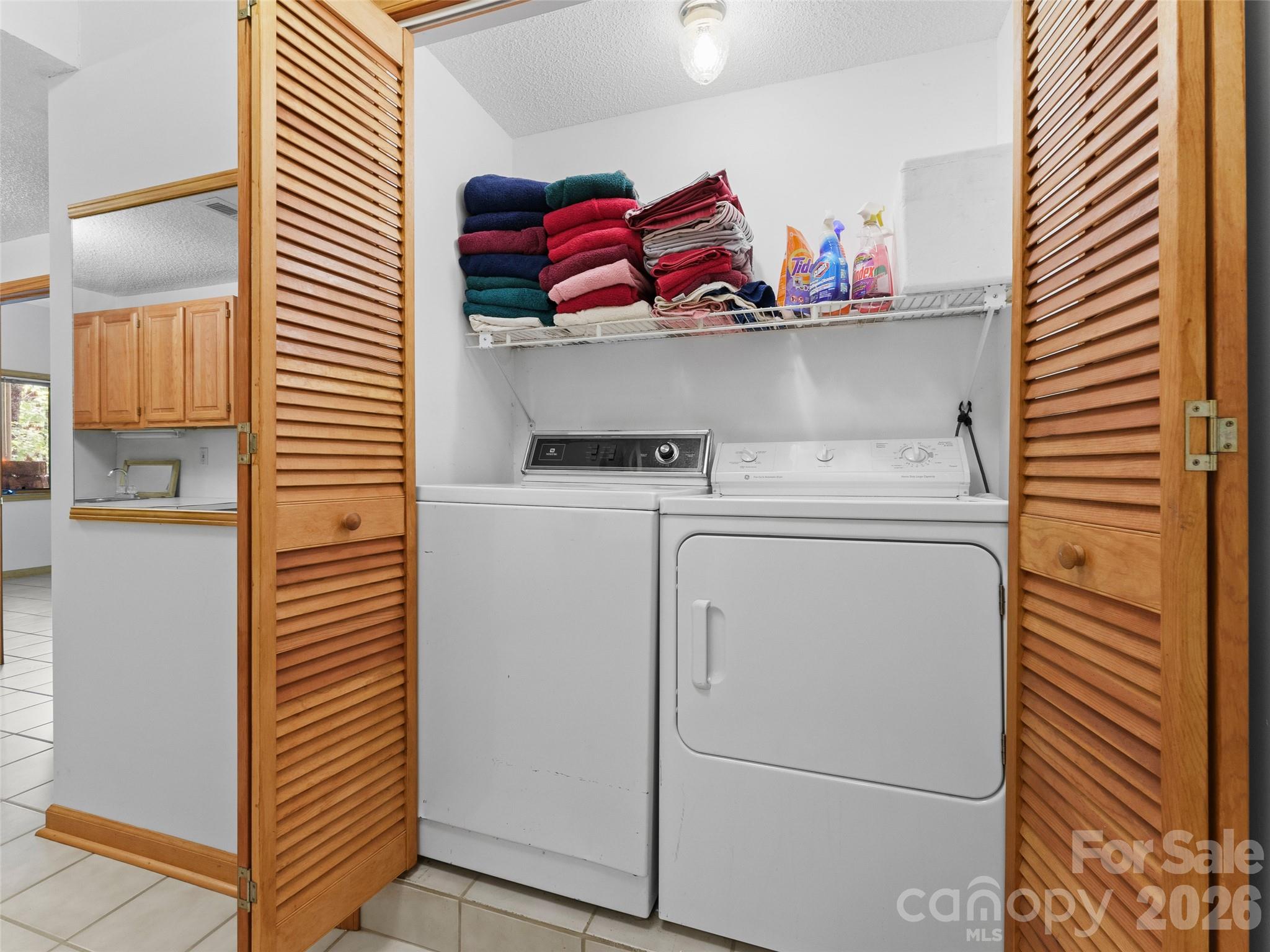 43 Hungryneck Hollow Lane — Saluda