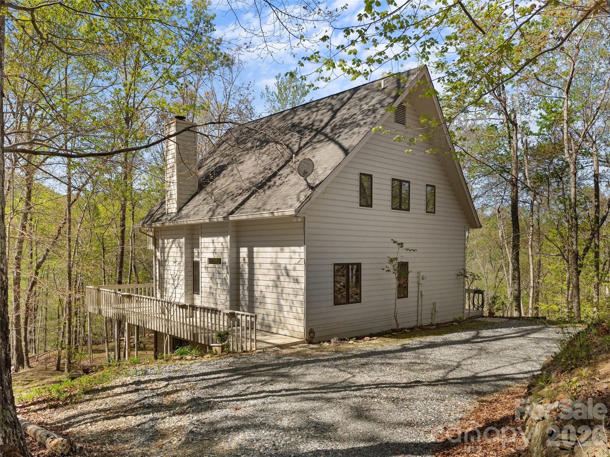 43 Hungryneck Hollow Lane — Saluda
