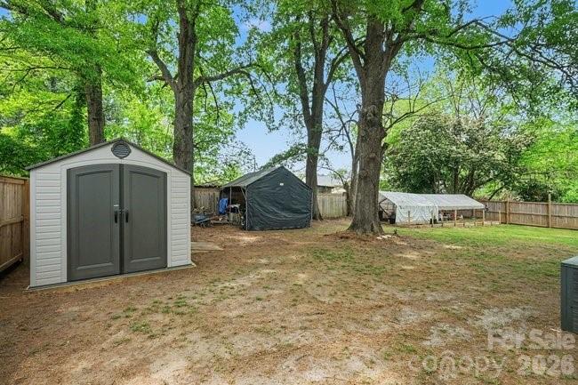 500 Boger Street — Mooresville