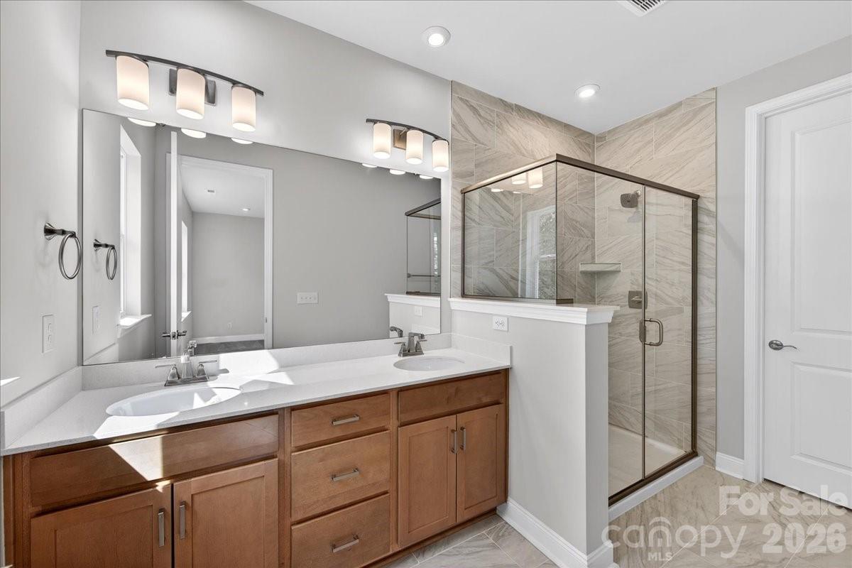 7925 Cedarsmith Court — Charlotte