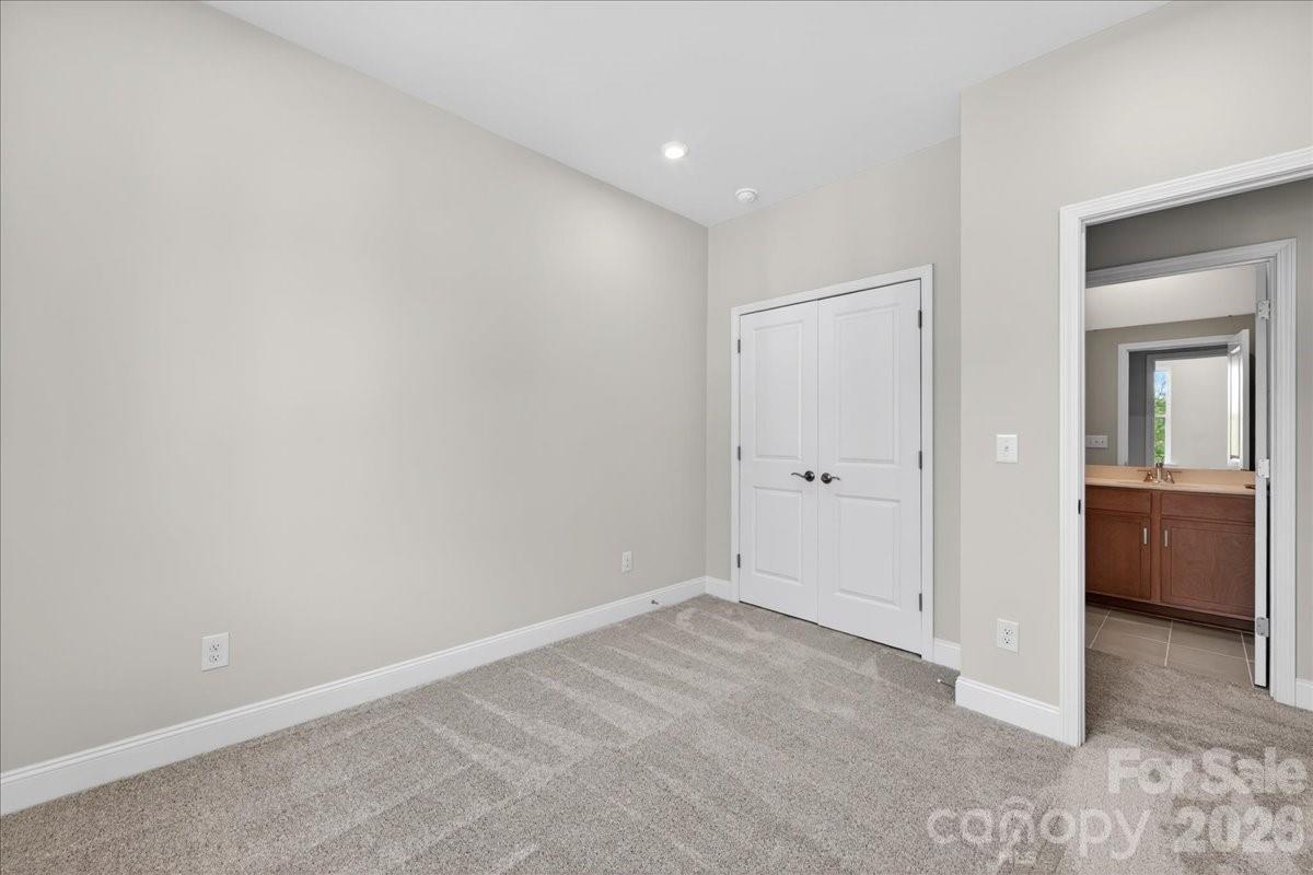 7925 Cedarsmith Court — Charlotte