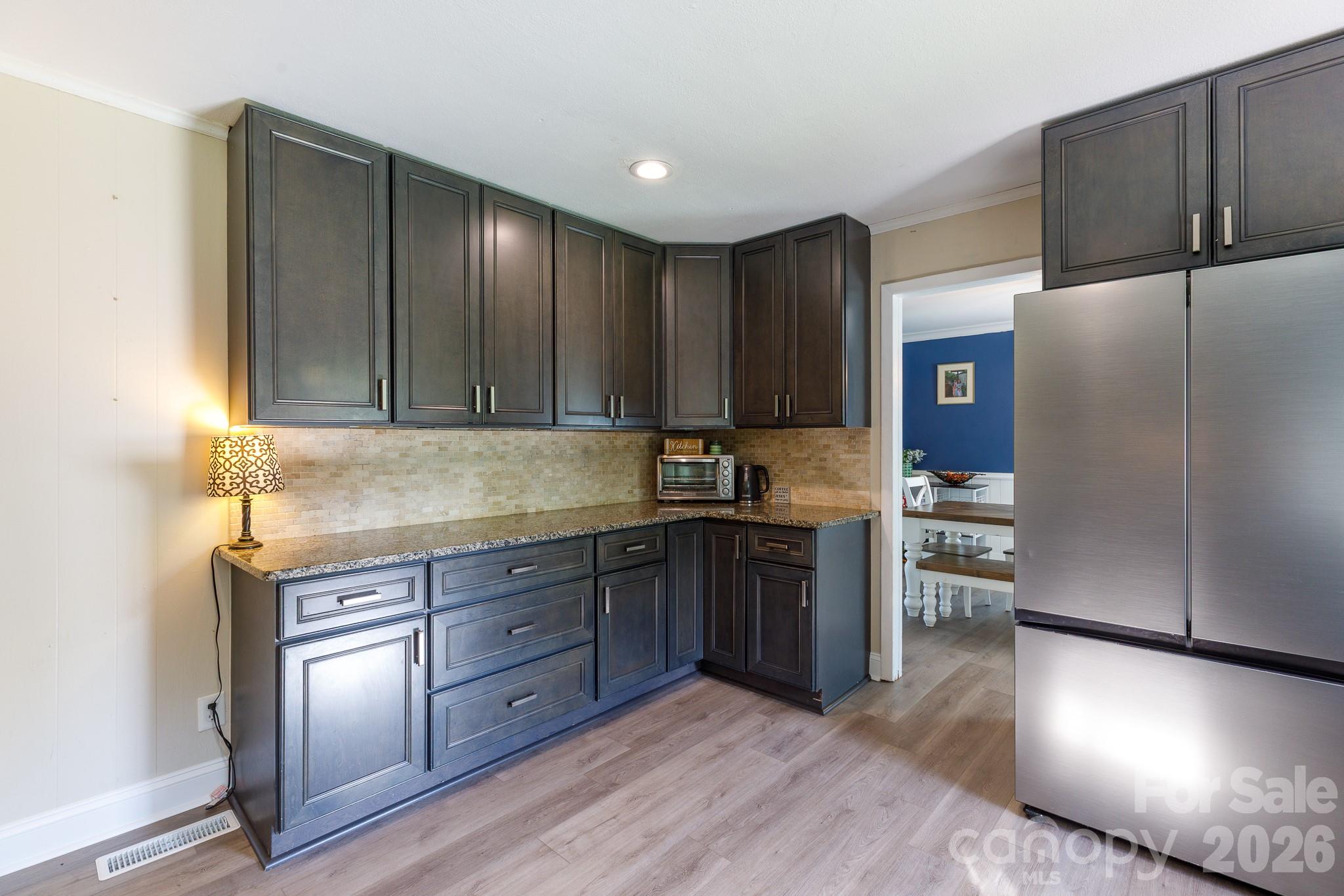 122 Crestwood Drive — Chester