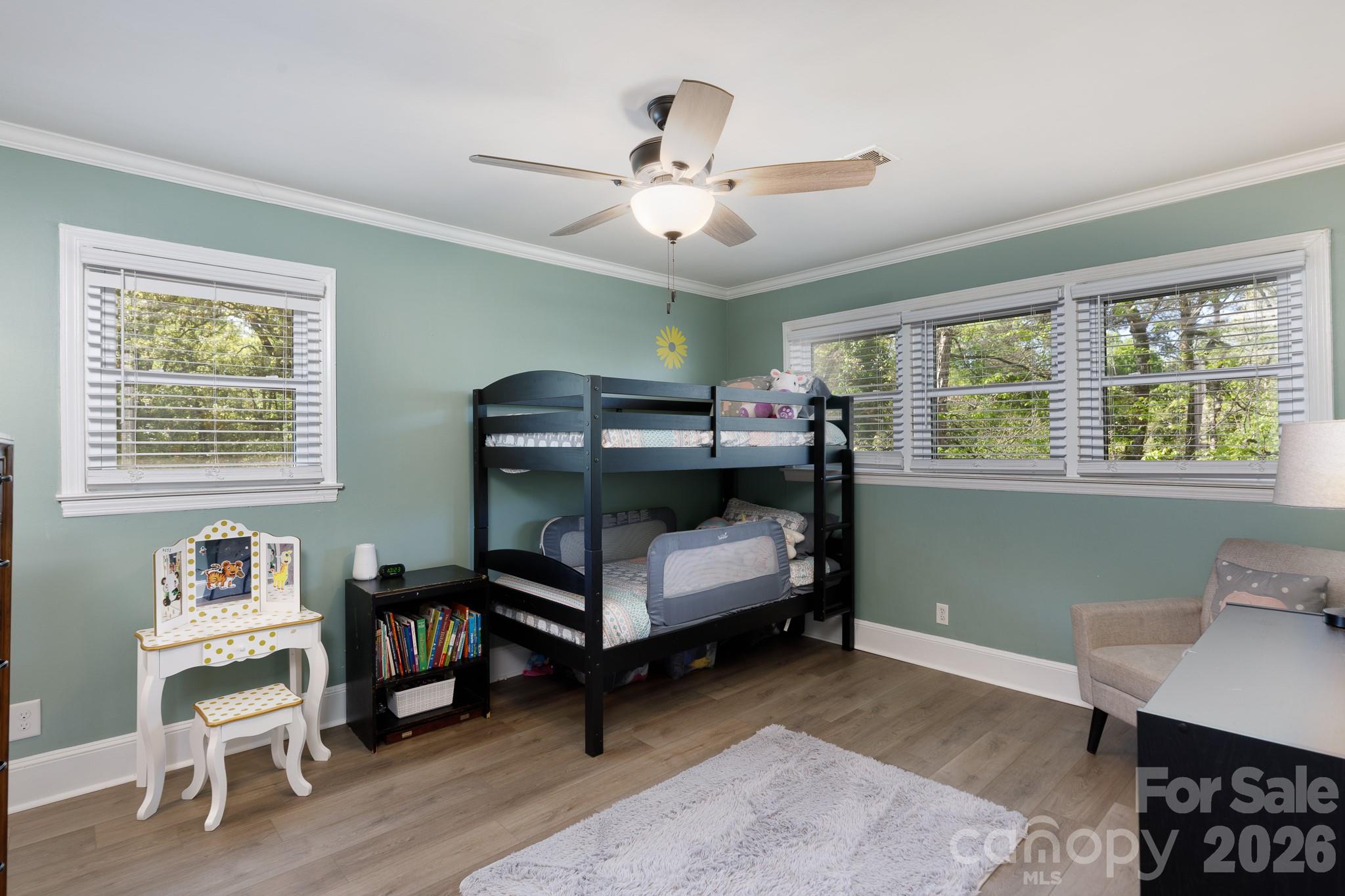 122 Crestwood Drive — Chester