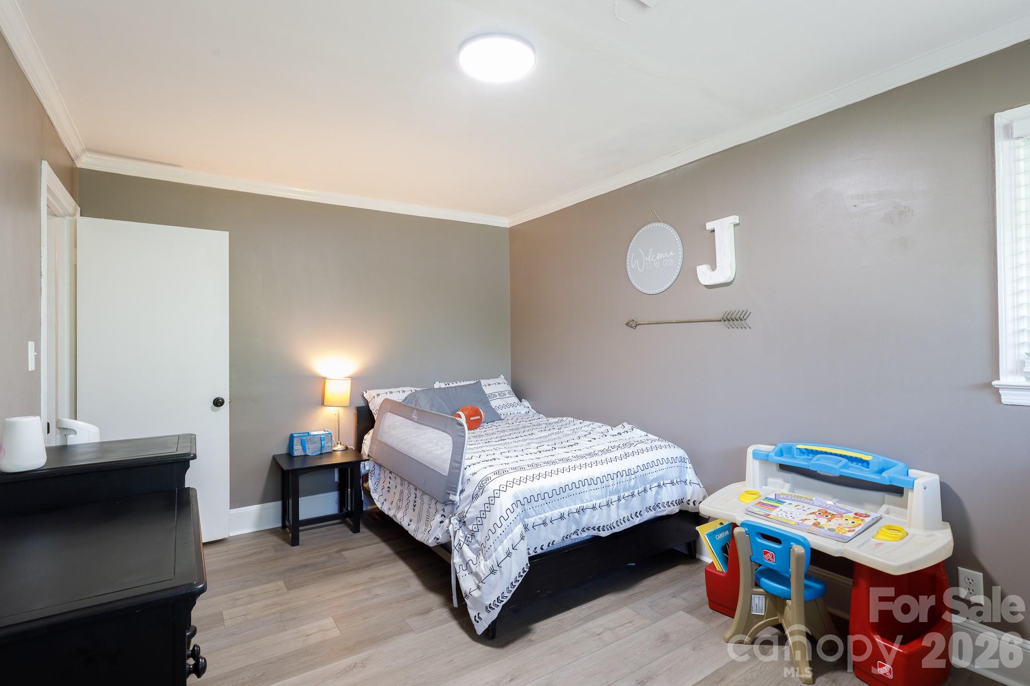 122 Crestwood Drive — Chester
