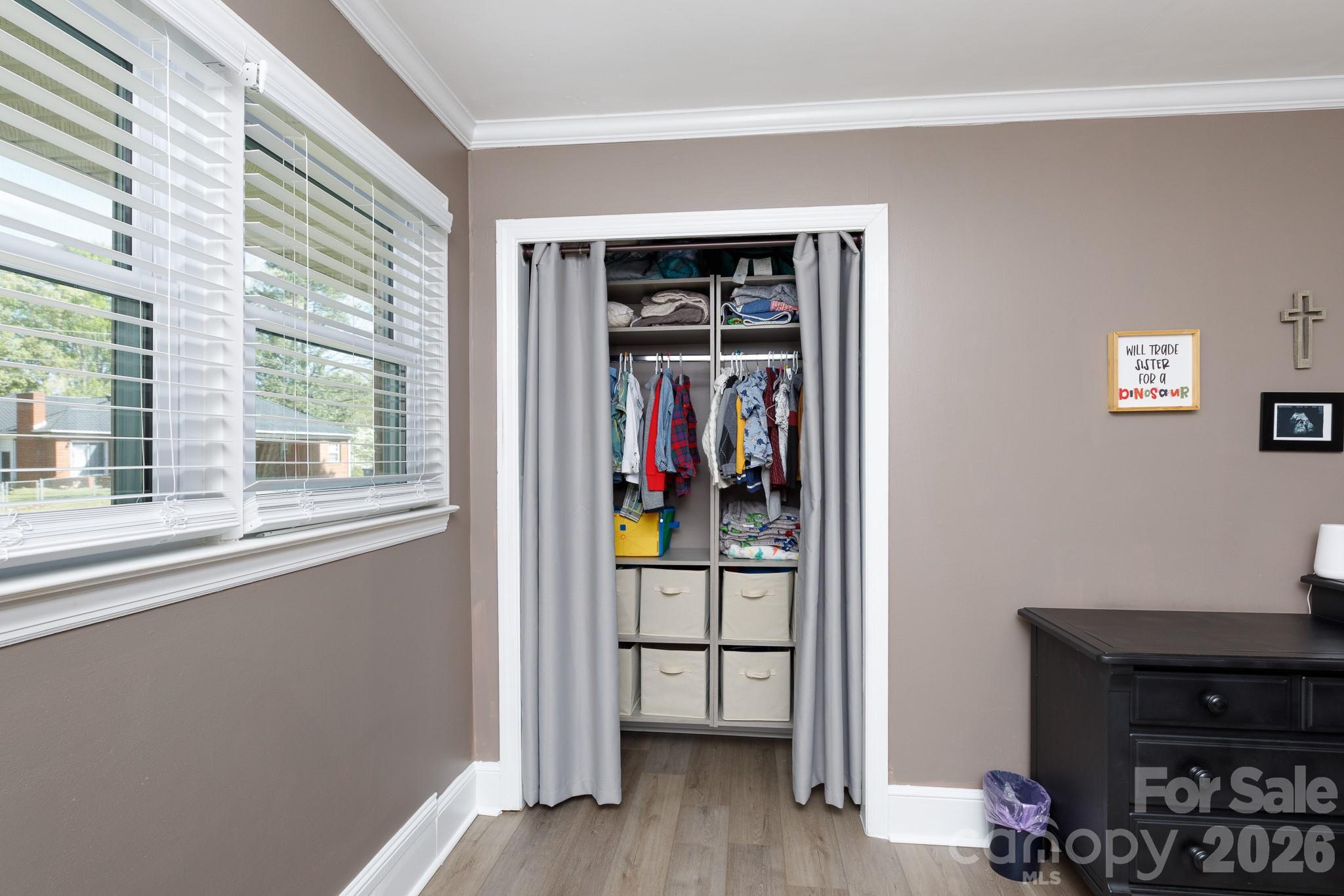122 Crestwood Drive — Chester