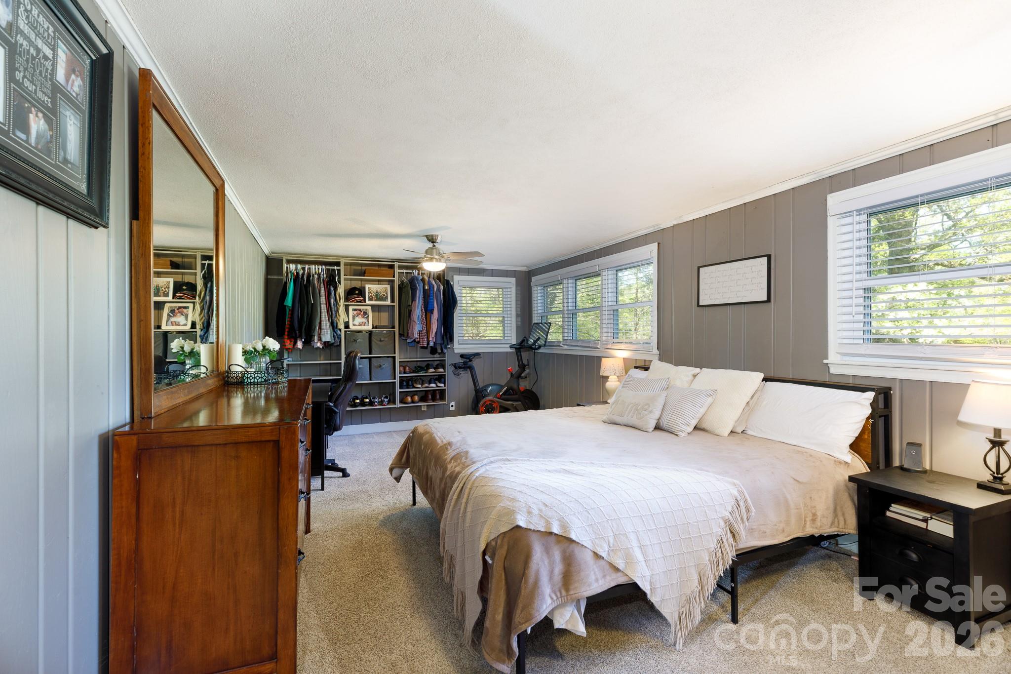 122 Crestwood Drive — Chester