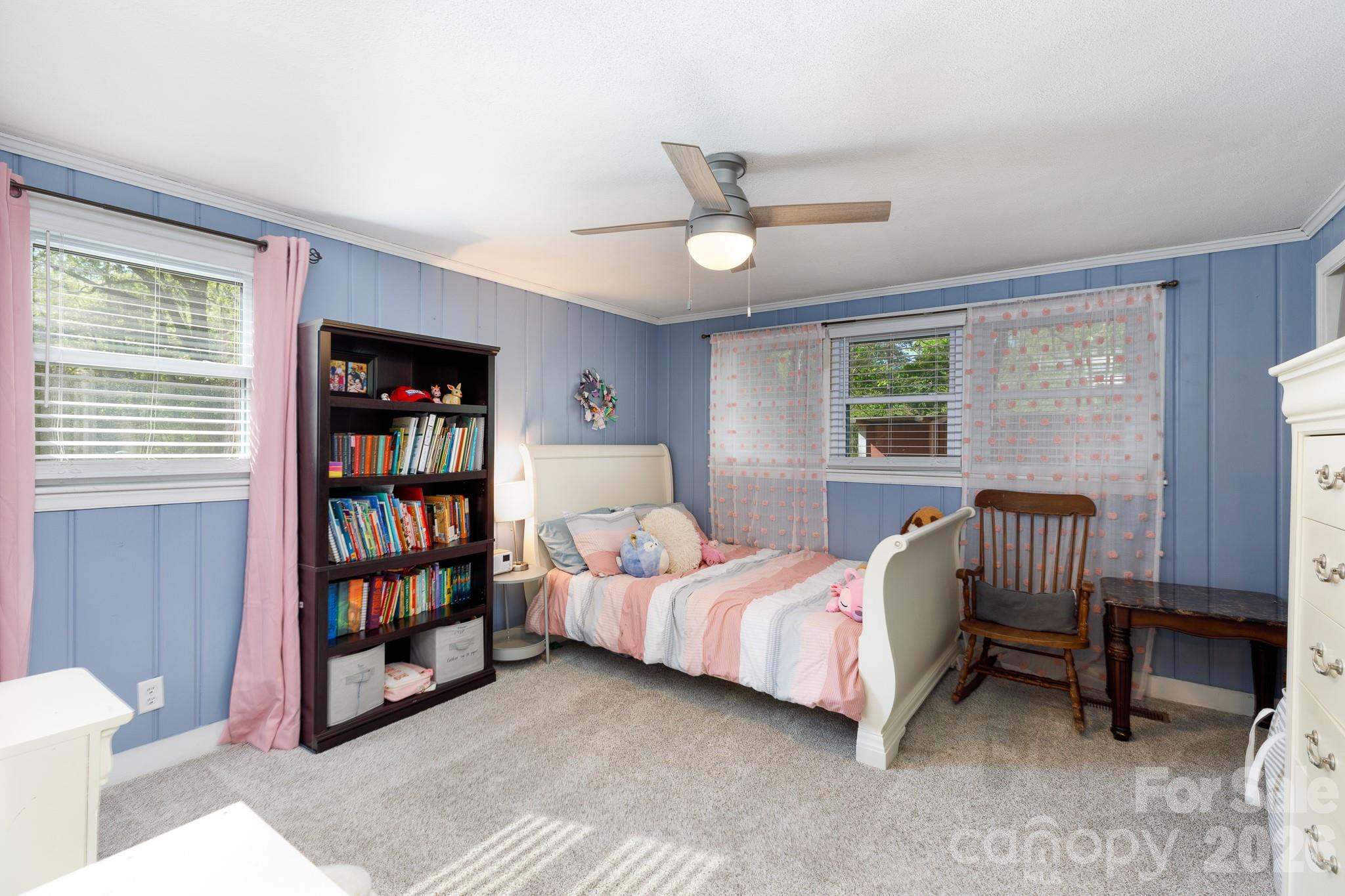 122 Crestwood Drive — Chester