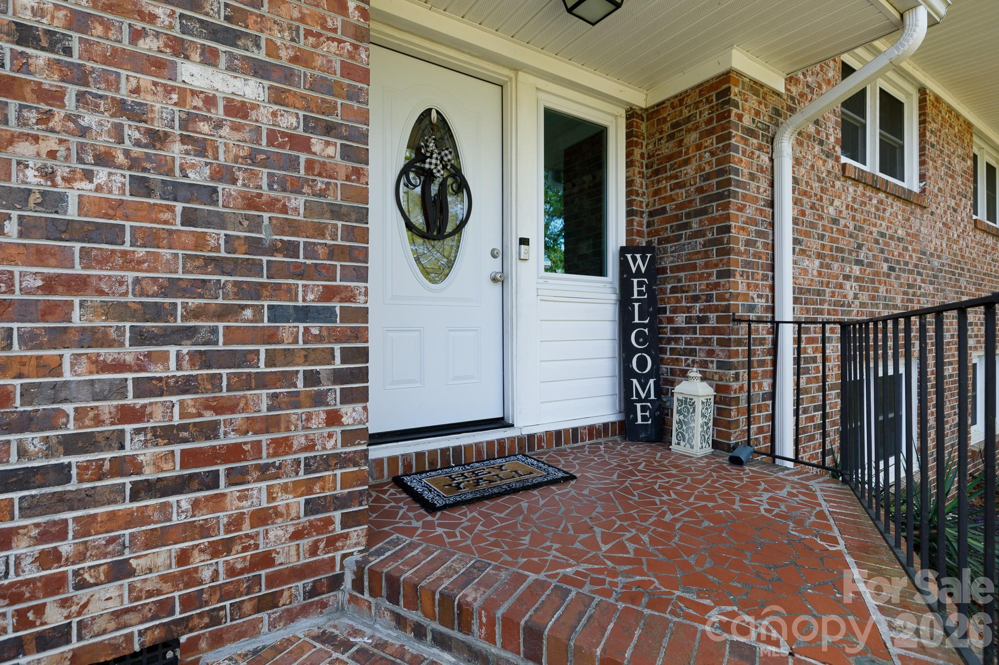 122 Crestwood Drive — Chester
