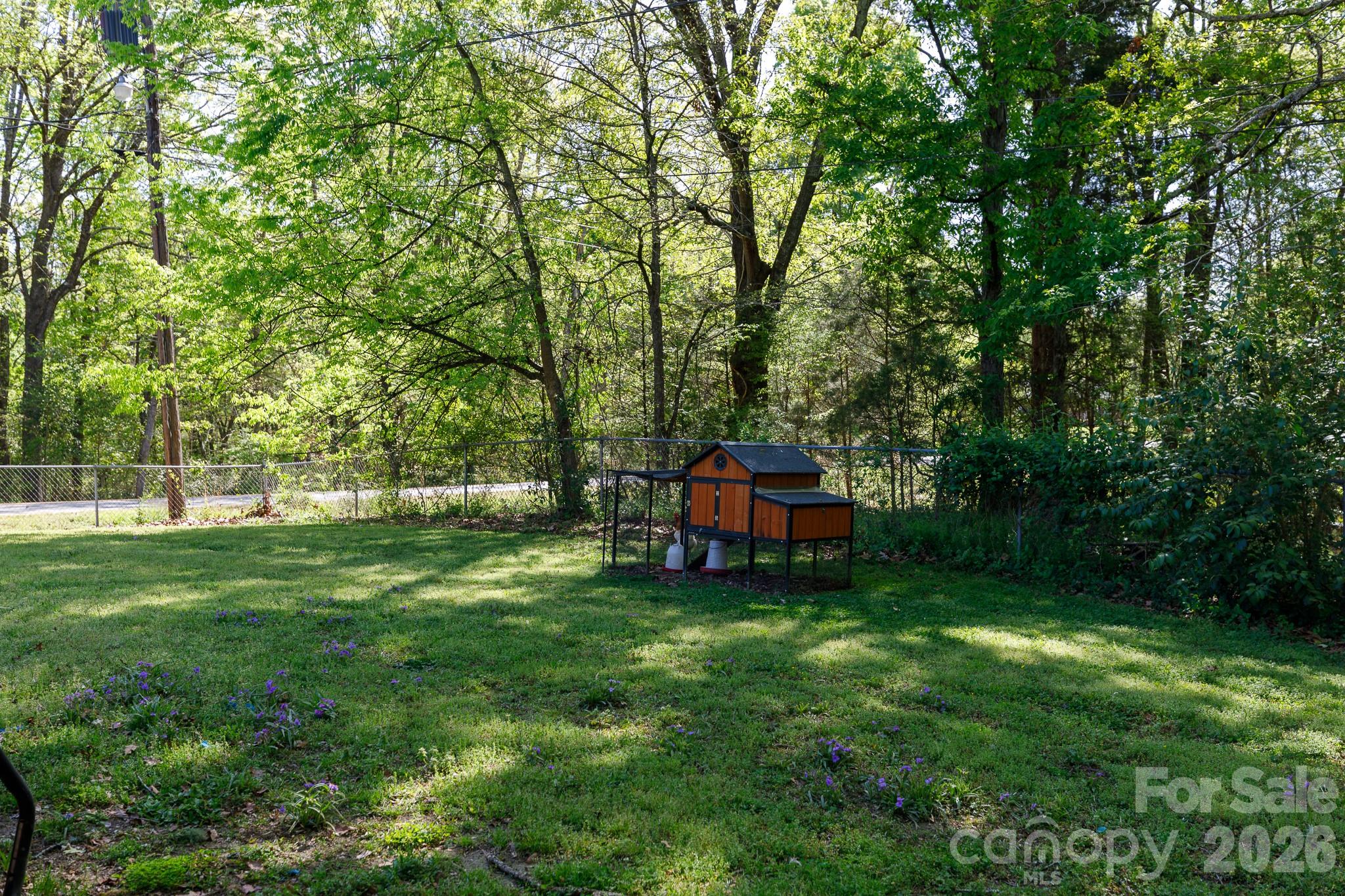 122 Crestwood Drive — Chester