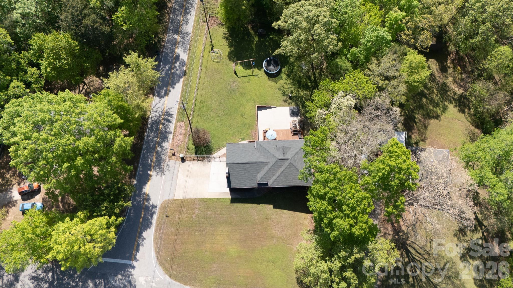 122 Crestwood Drive — Chester
