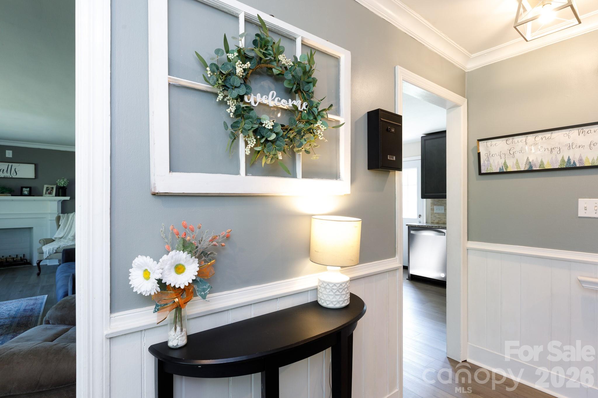 122 Crestwood Drive — Chester