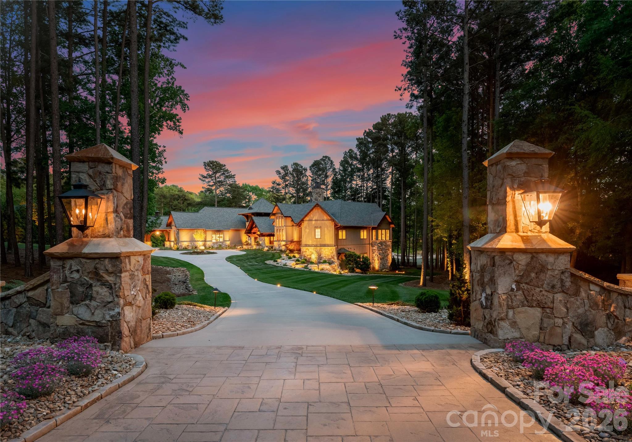 171 White Horse Drive — Mooresville