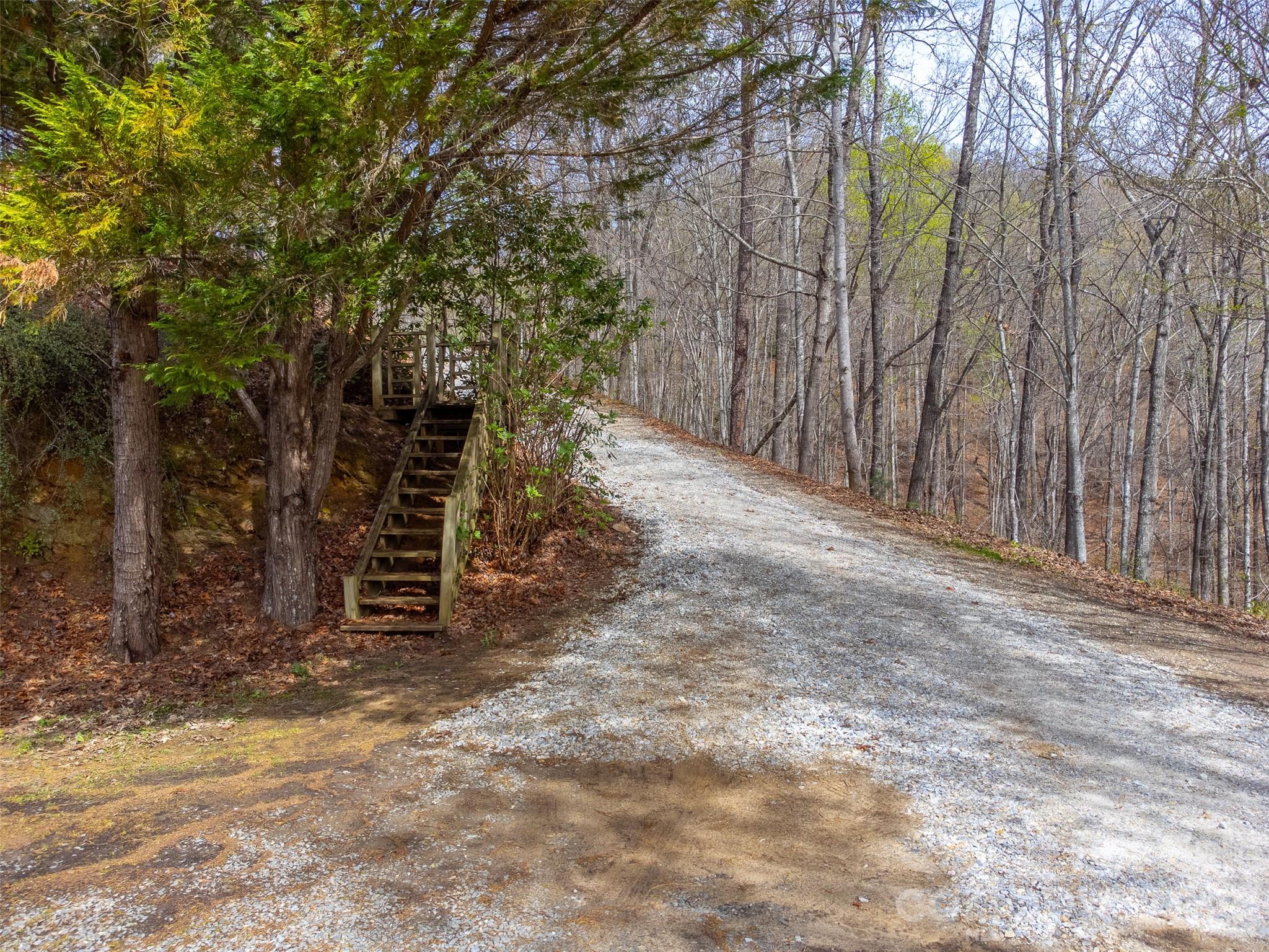 183 Ridge Place — Bryson City