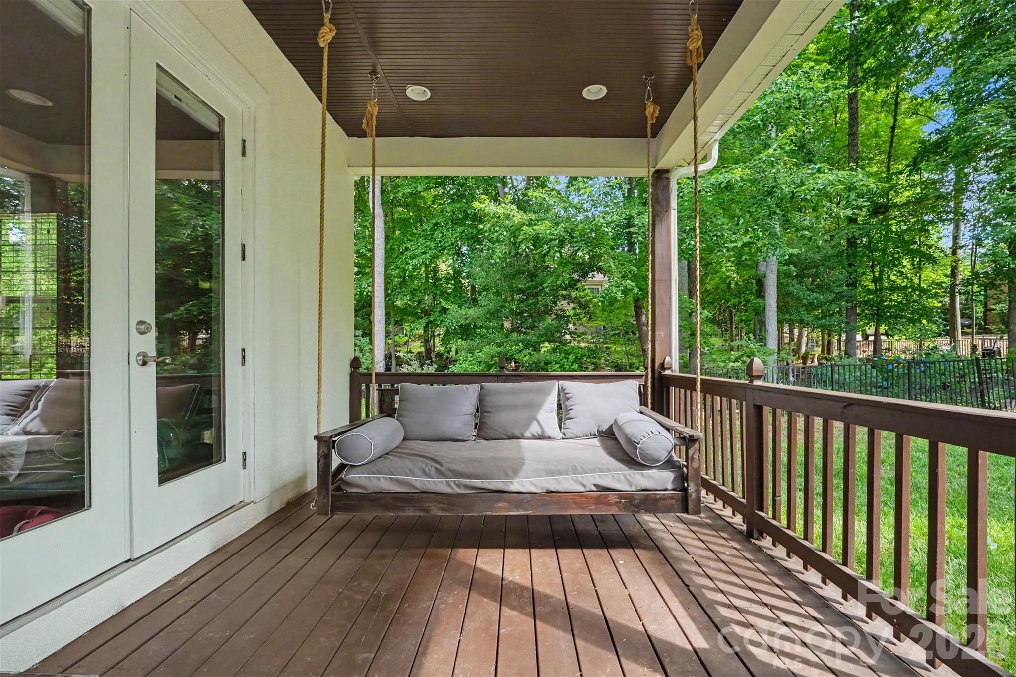 7575 Cottonwood Drive — Denver