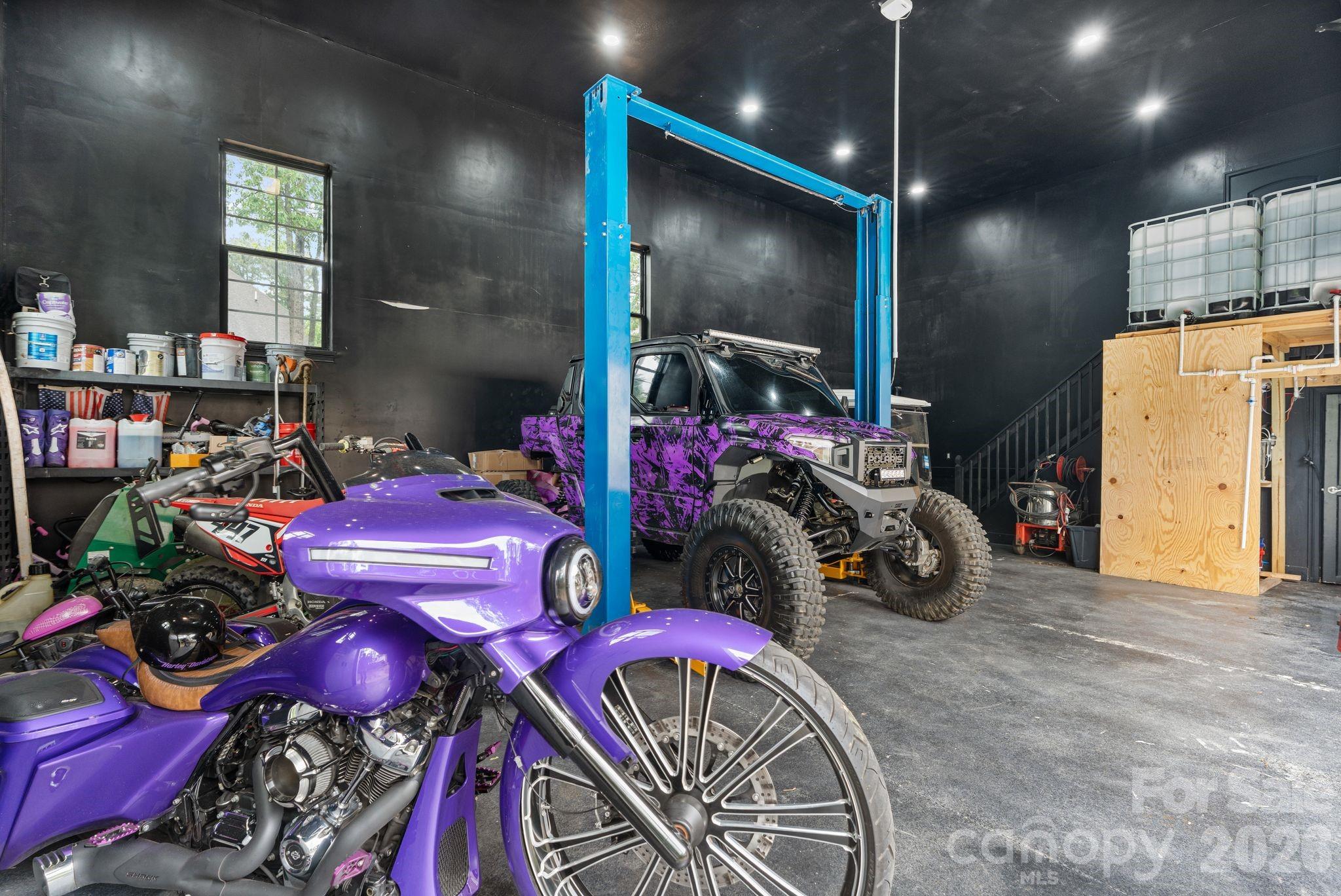 7575 Cottonwood Drive — Denver