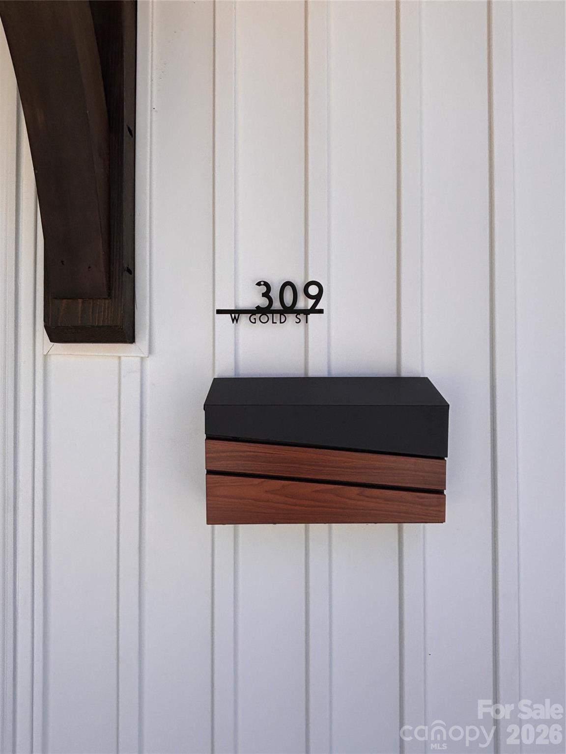 309 W Gold Street — Kings Mountain