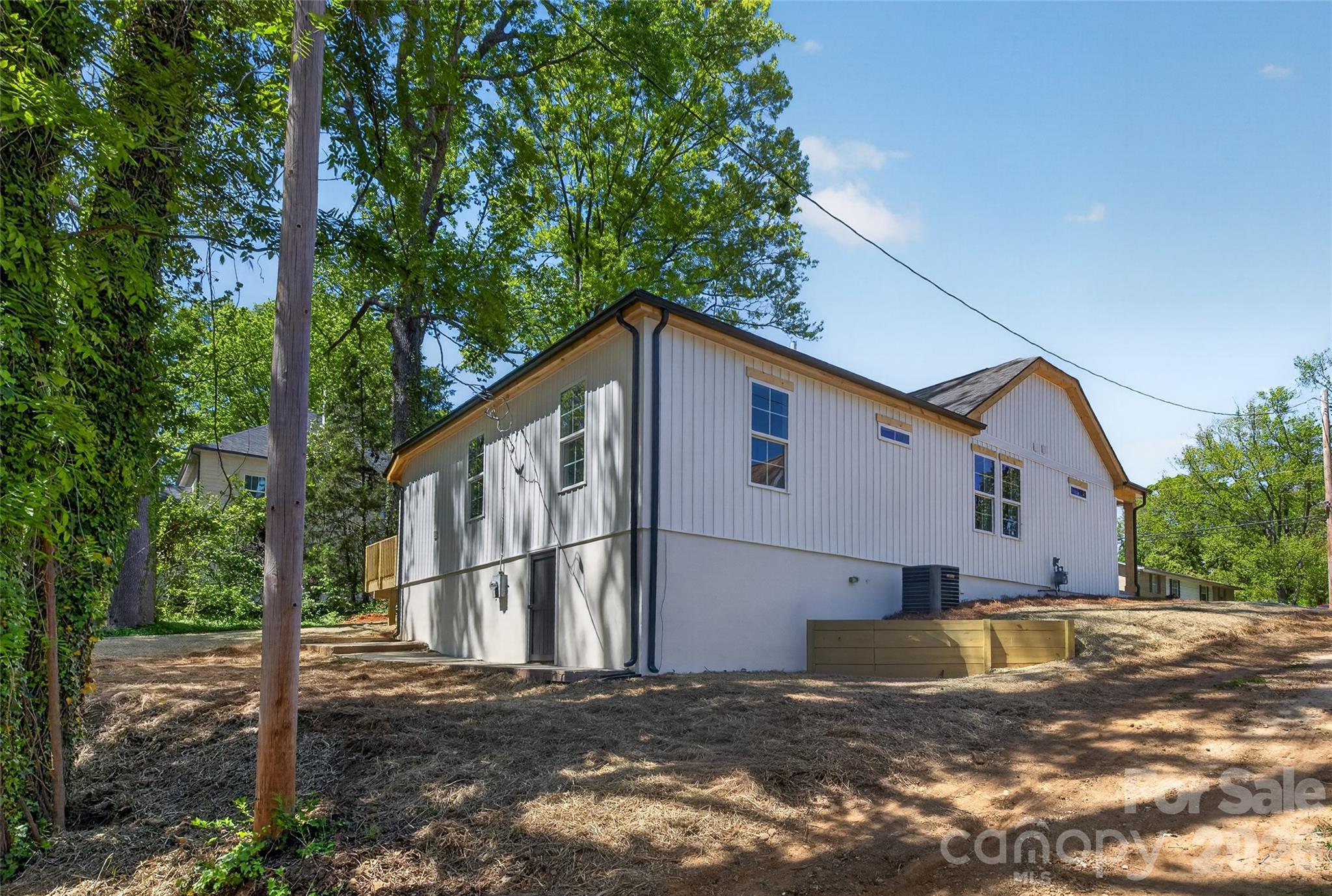309 W Gold Street — Kings Mountain