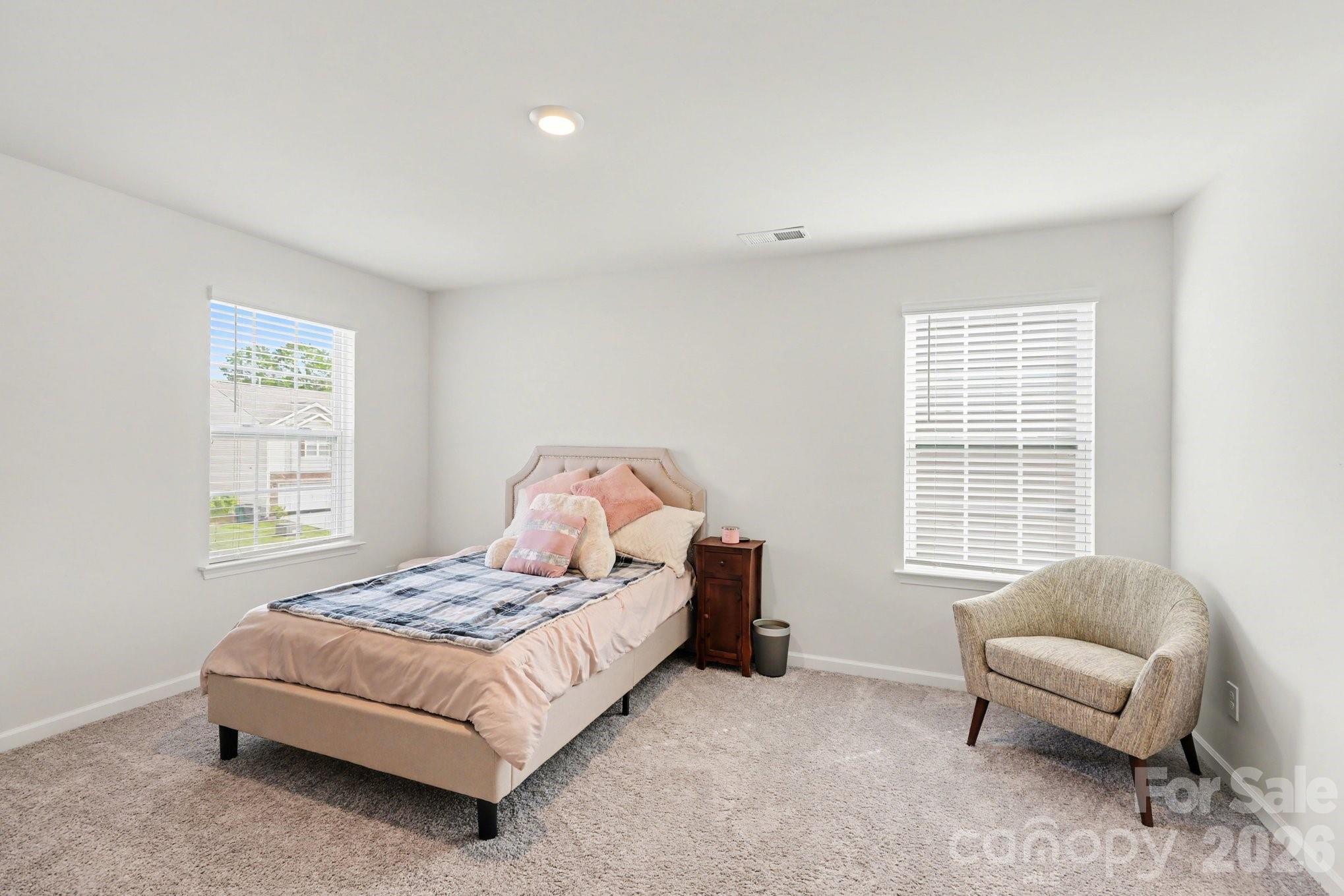 8133 Clairwood Drive — Charlotte
