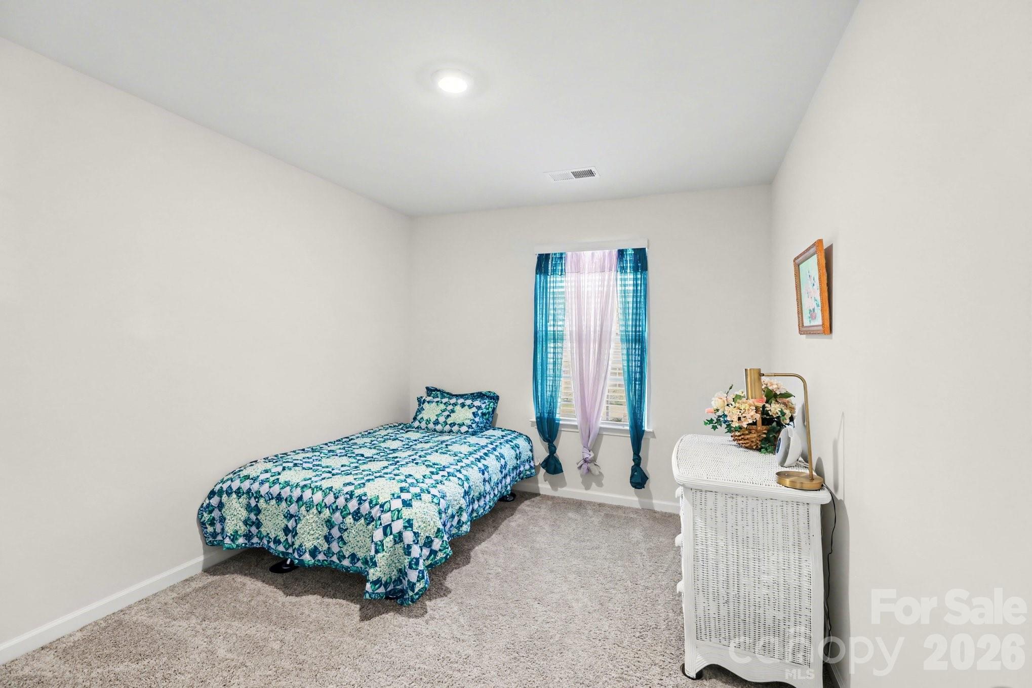 8133 Clairwood Drive — Charlotte