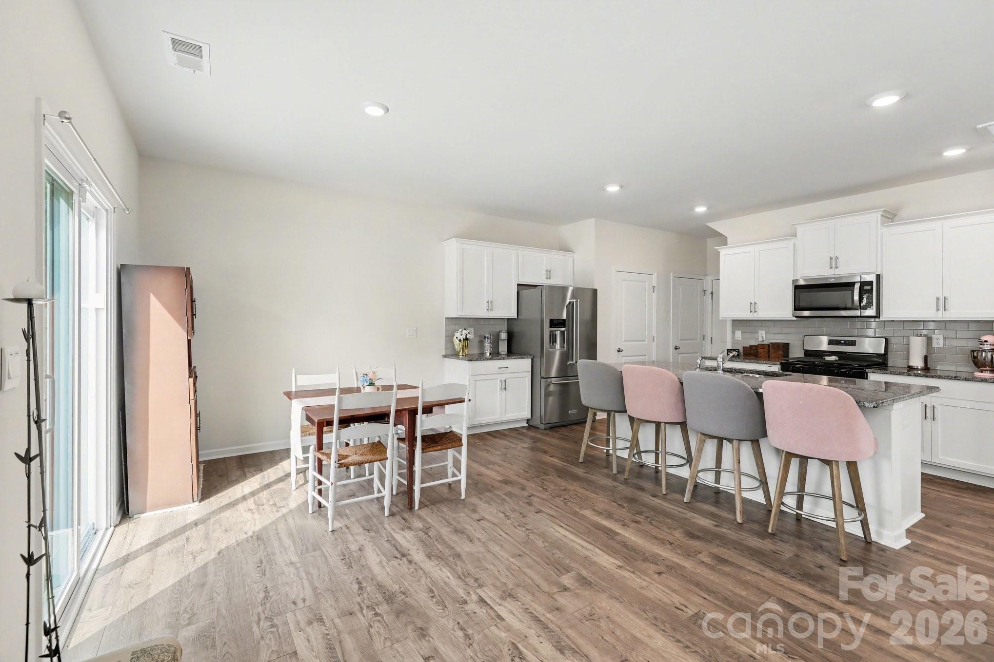 8133 Clairwood Drive — Charlotte