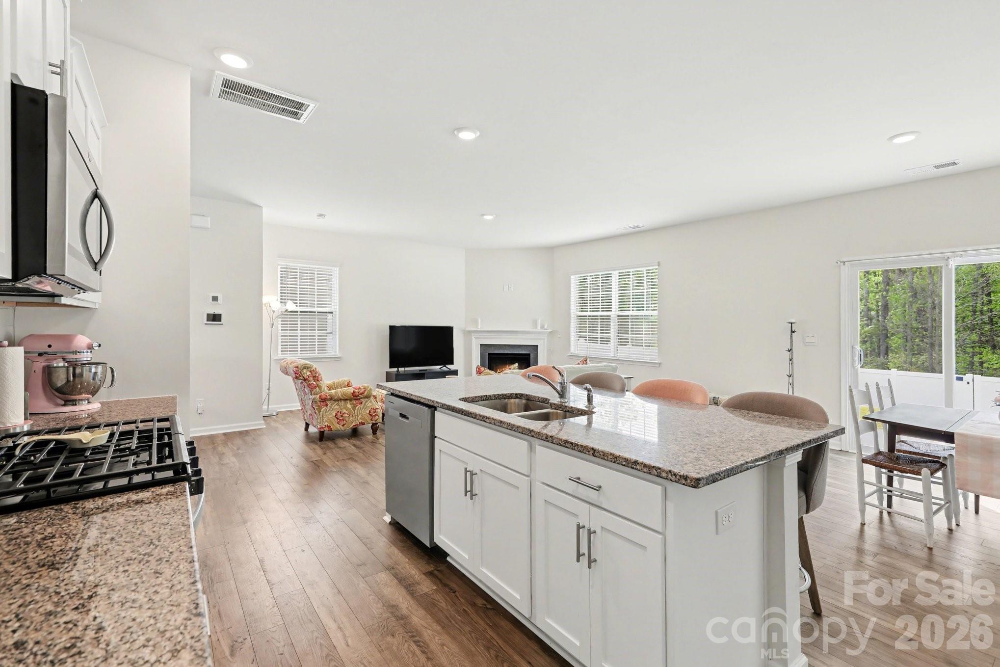 8133 Clairwood Drive — Charlotte