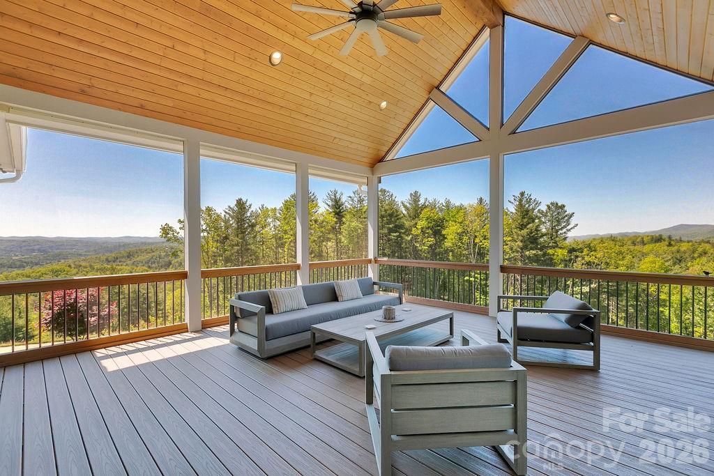4454 Asheville Highway — Pisgah Forest