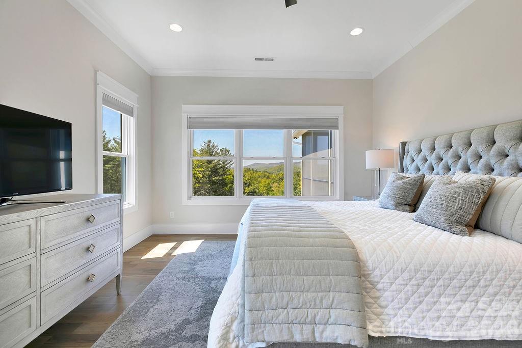 4454 Asheville Highway — Pisgah Forest