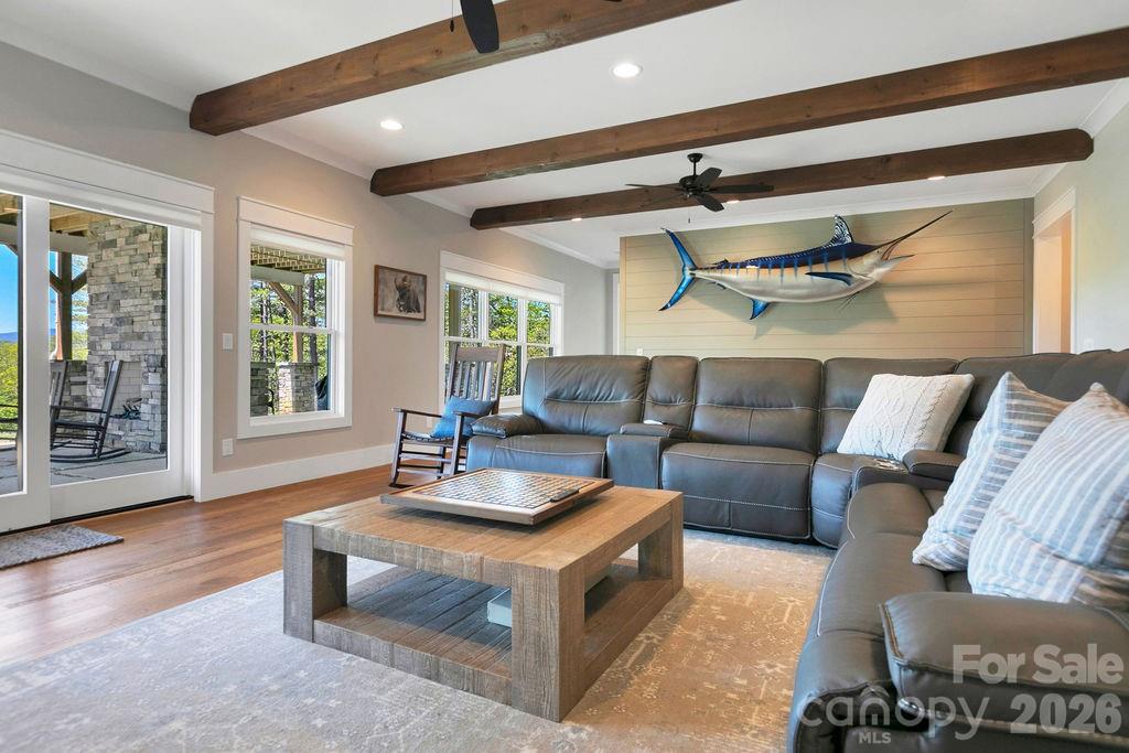 4454 Asheville Highway — Pisgah Forest