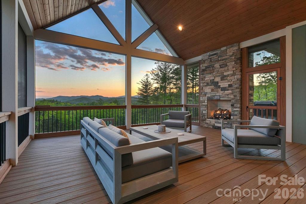 4454 Asheville Highway — Pisgah Forest