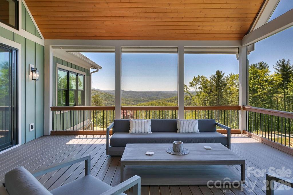 4454 Asheville Highway — Pisgah Forest
