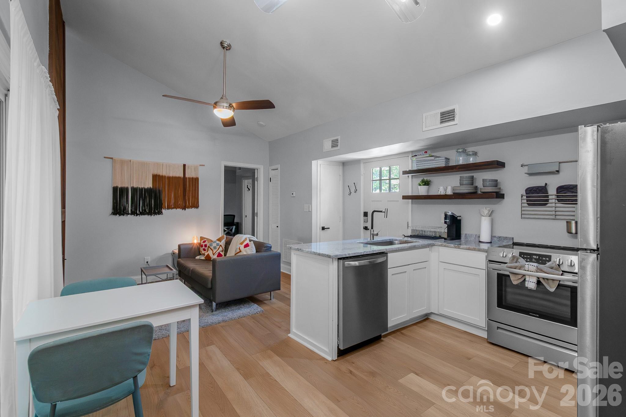5812 Rock Hollow Drive — Charlotte