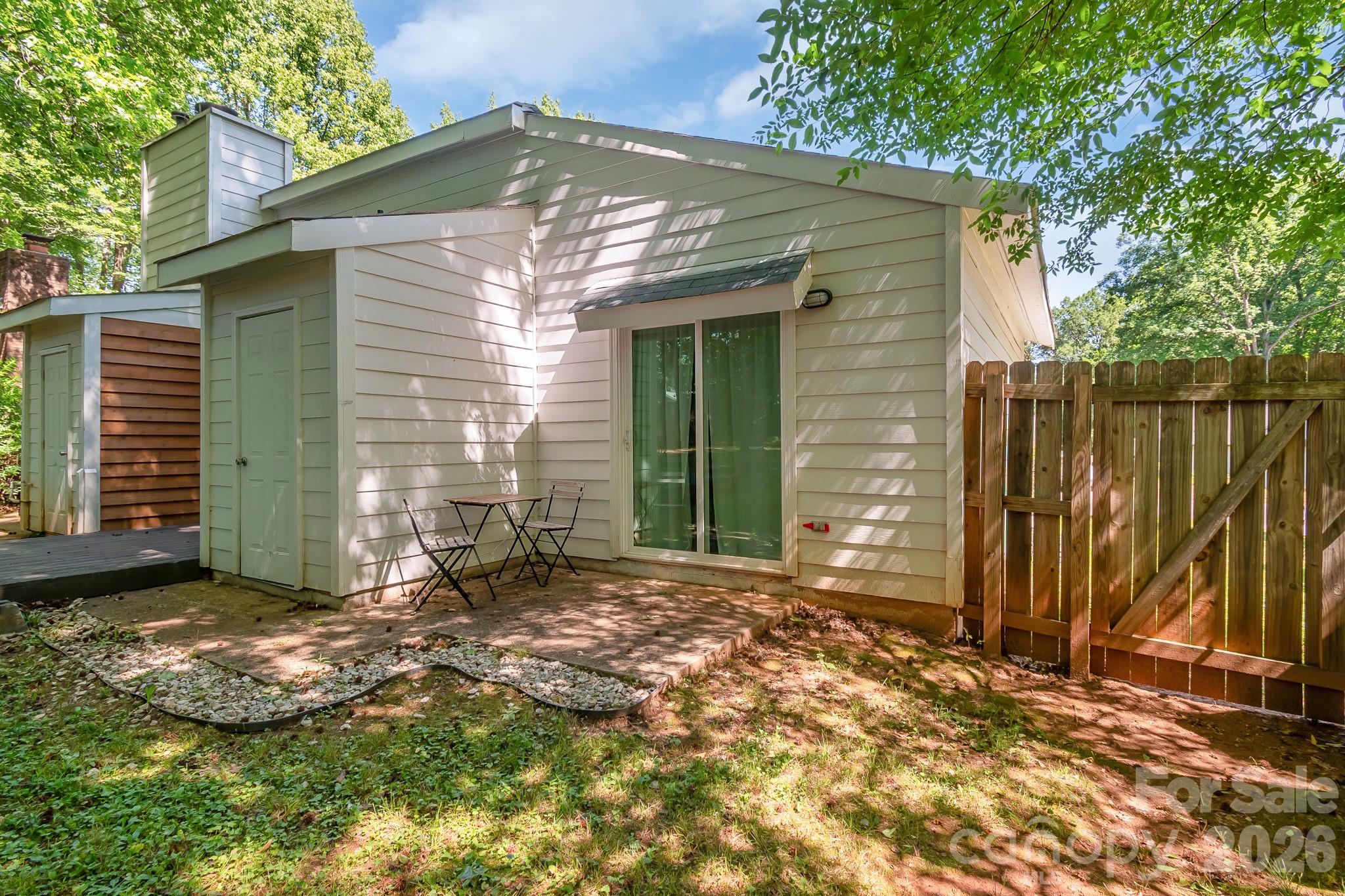 5812 Rock Hollow Drive — Charlotte