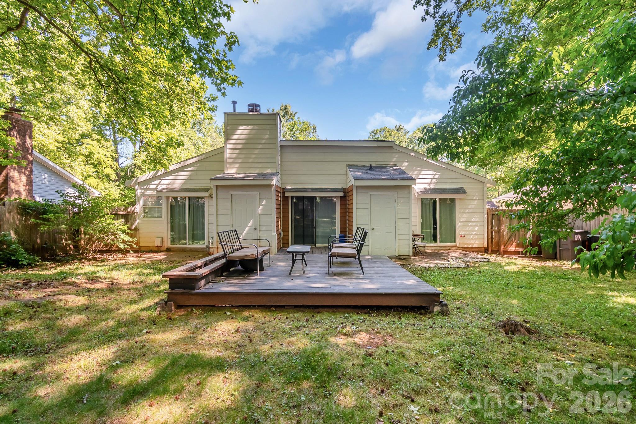 5812 Rock Hollow Drive — Charlotte