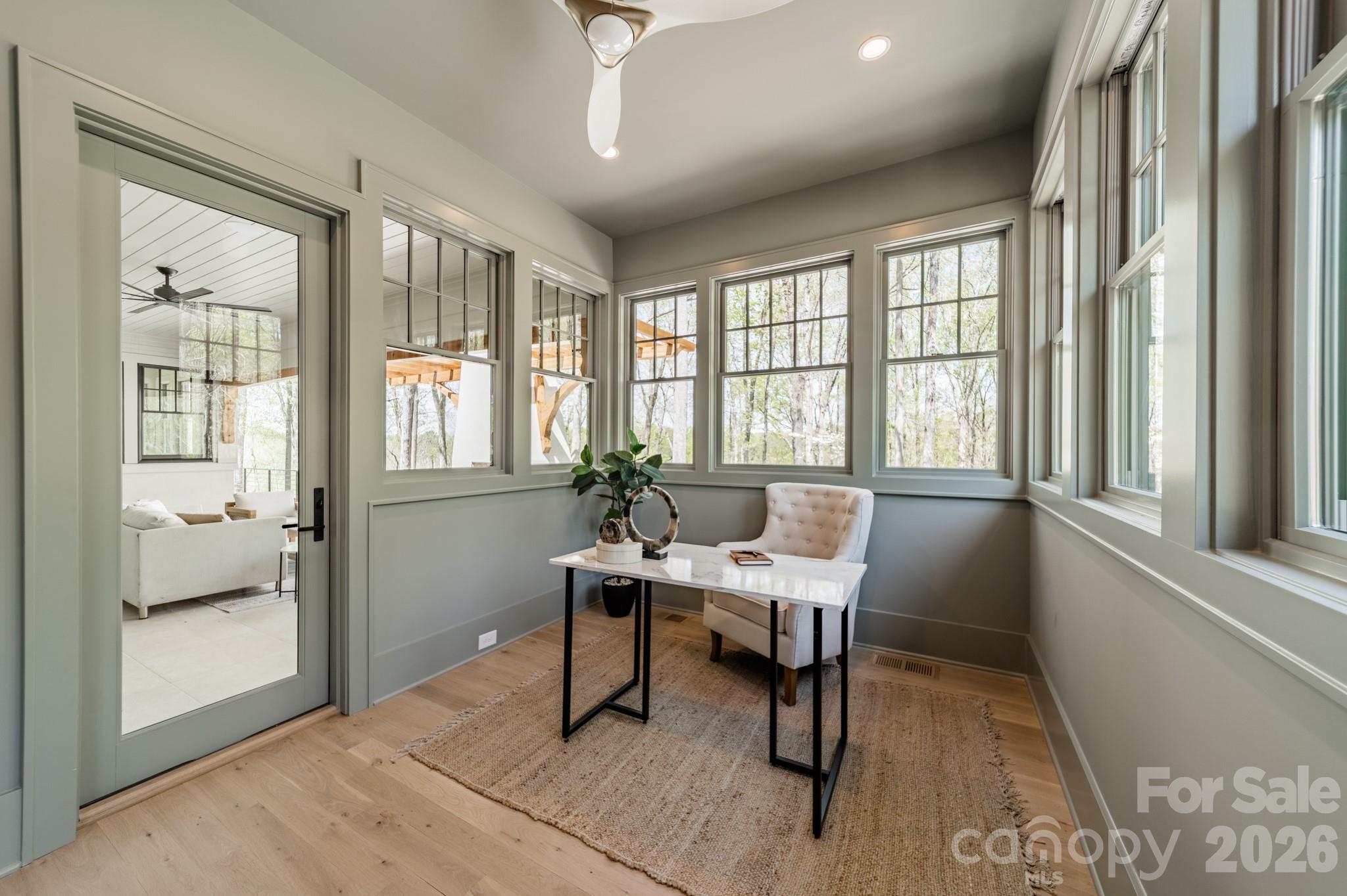 1052 Ventosa Drive — Denver
