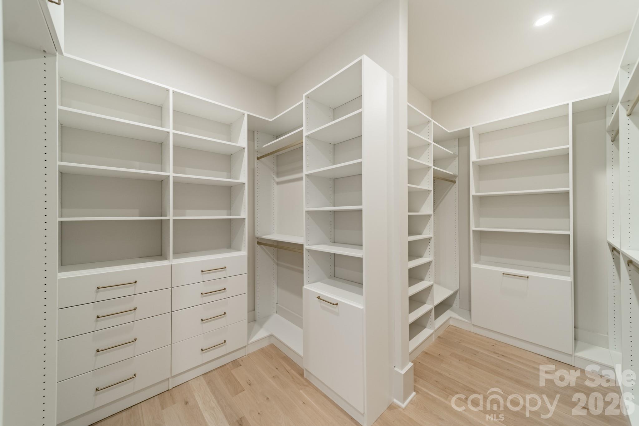1052 Ventosa Drive — Denver
