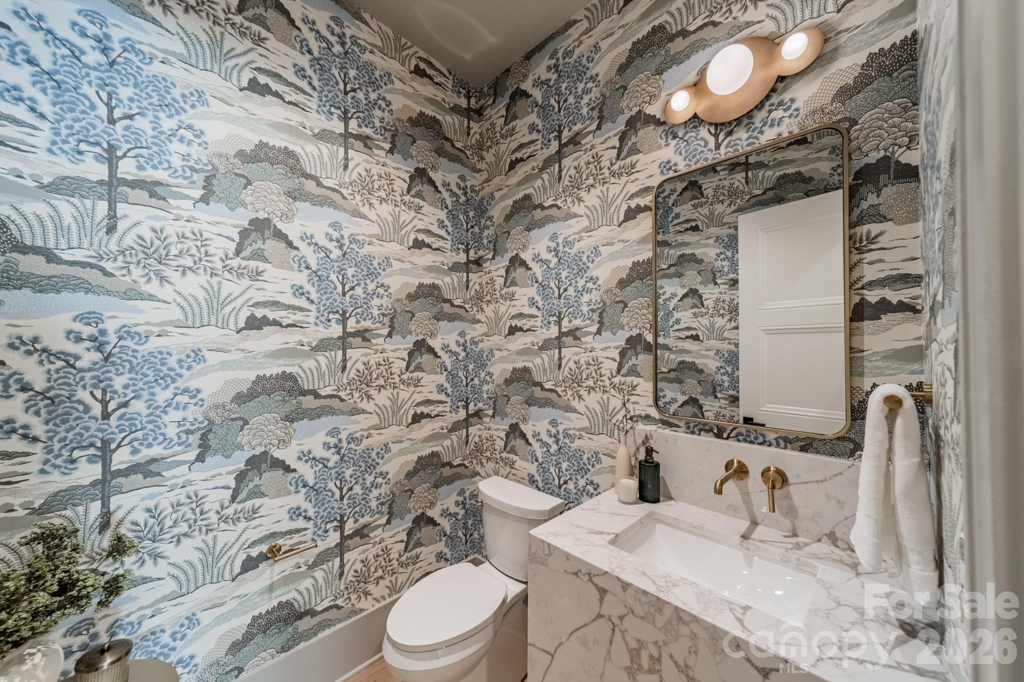 1052 Ventosa Drive — Denver