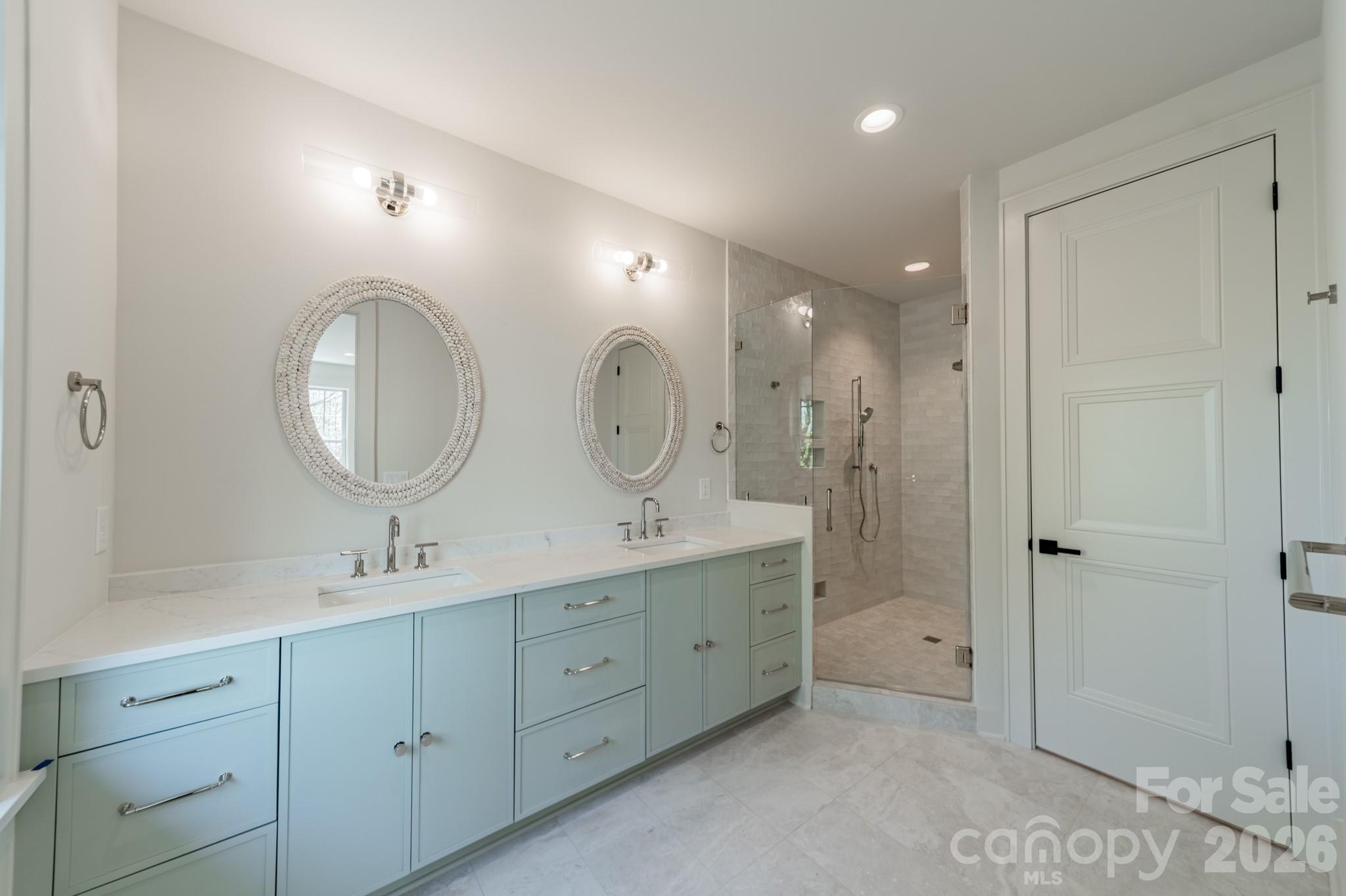 1052 Ventosa Drive — Denver