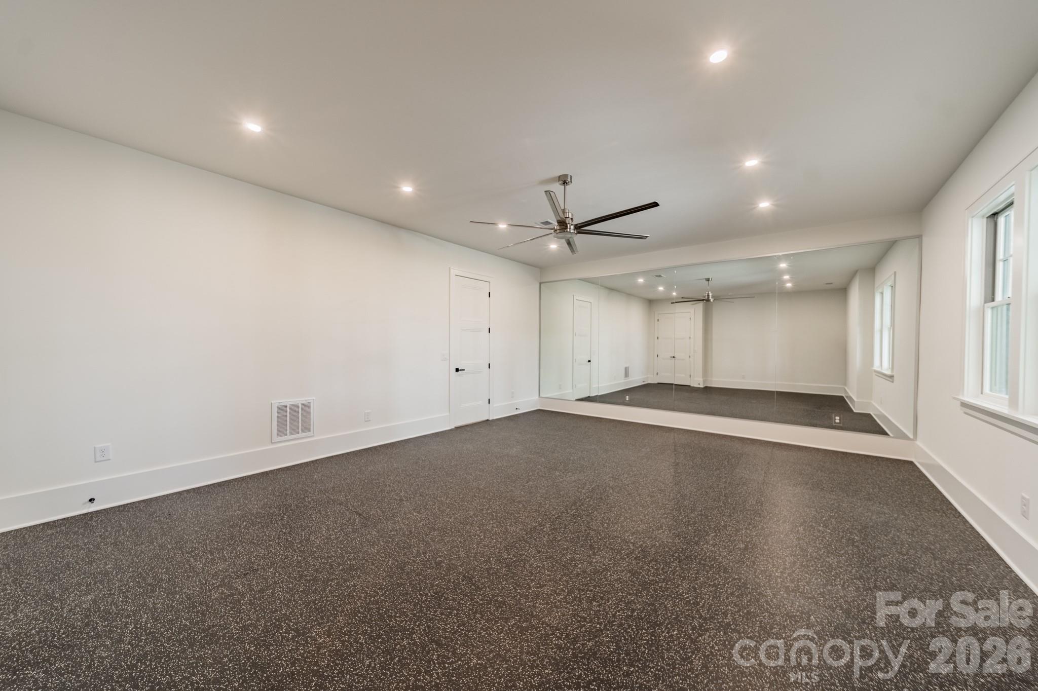 1052 Ventosa Drive — Denver