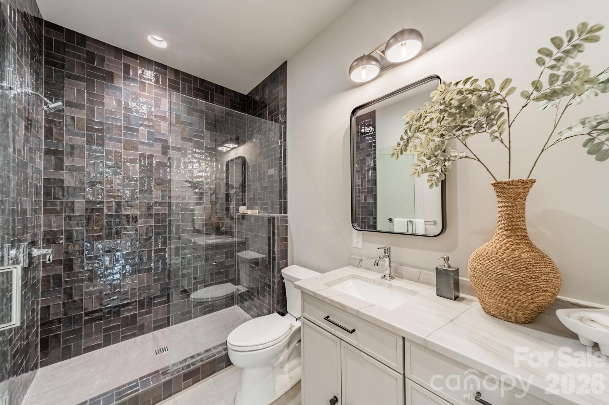 1052 Ventosa Drive — Denver