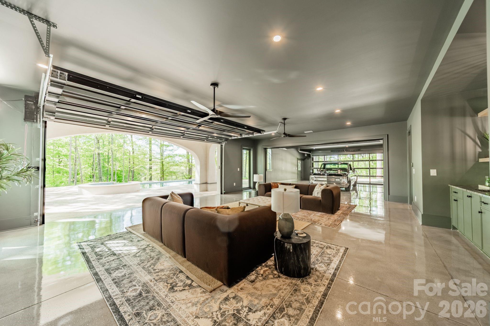 1052 Ventosa Drive — Denver