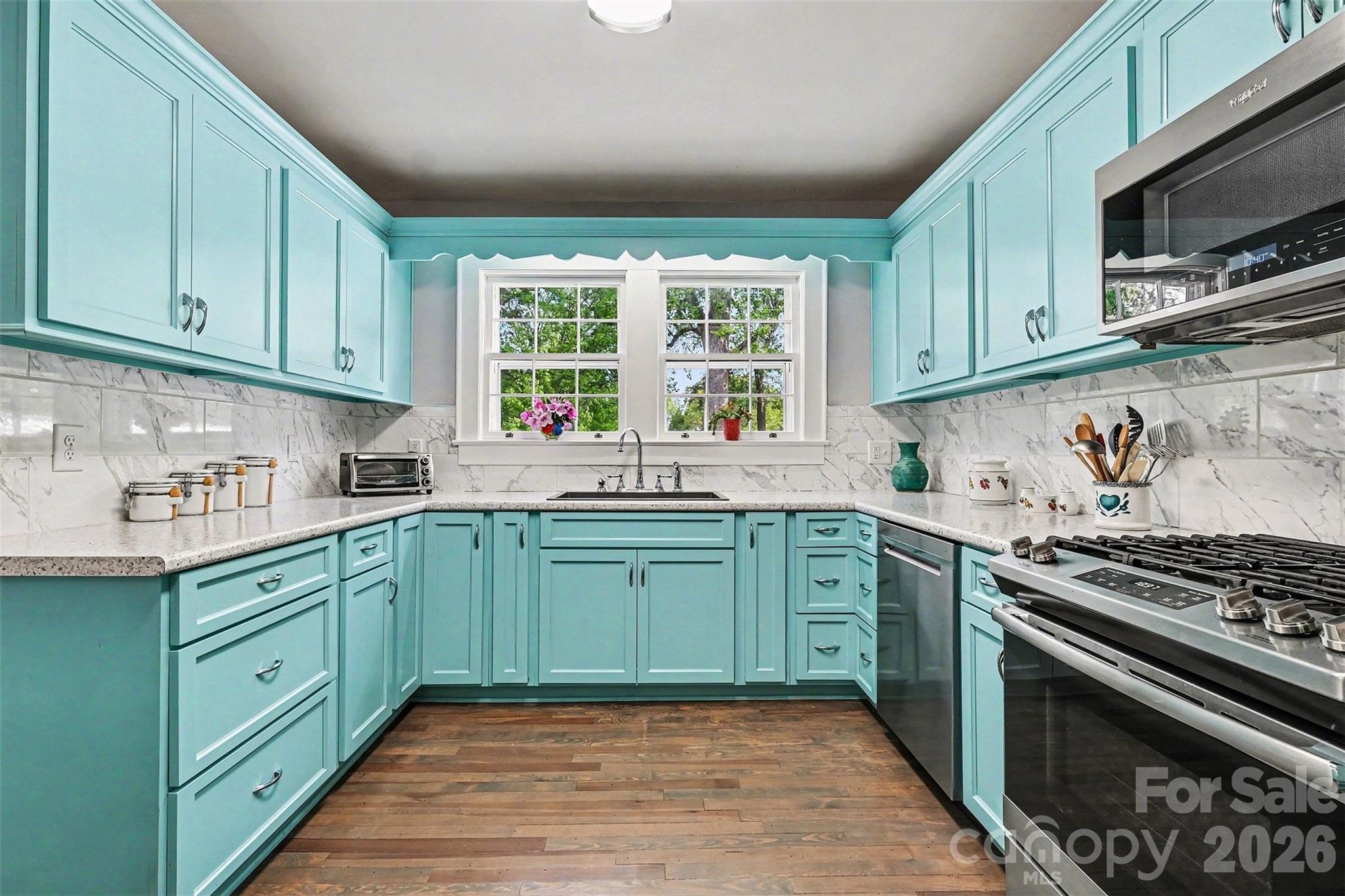 720 W Sumter Street — Shelby