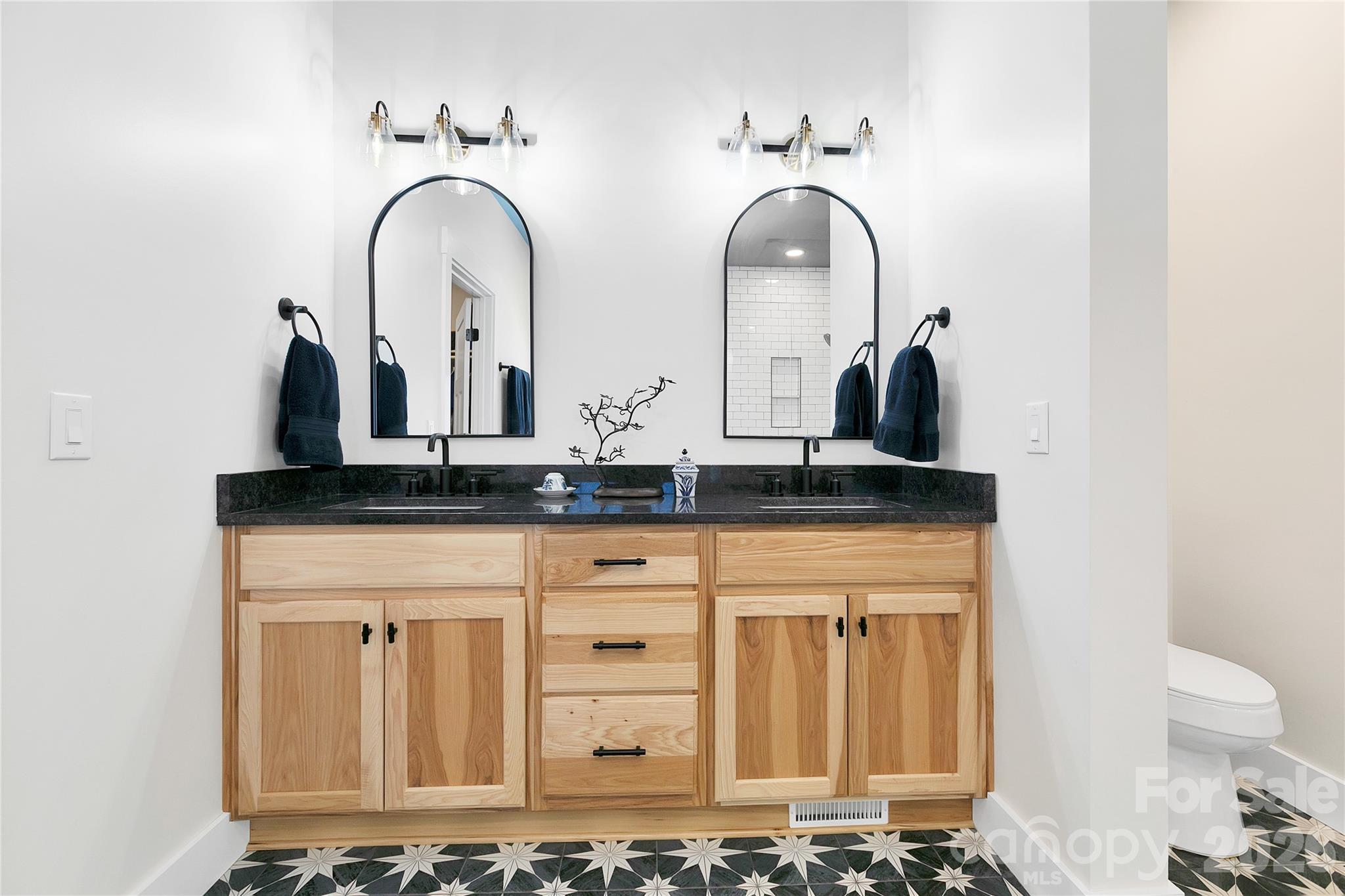 71 Hidden Pond Lane — Brevard