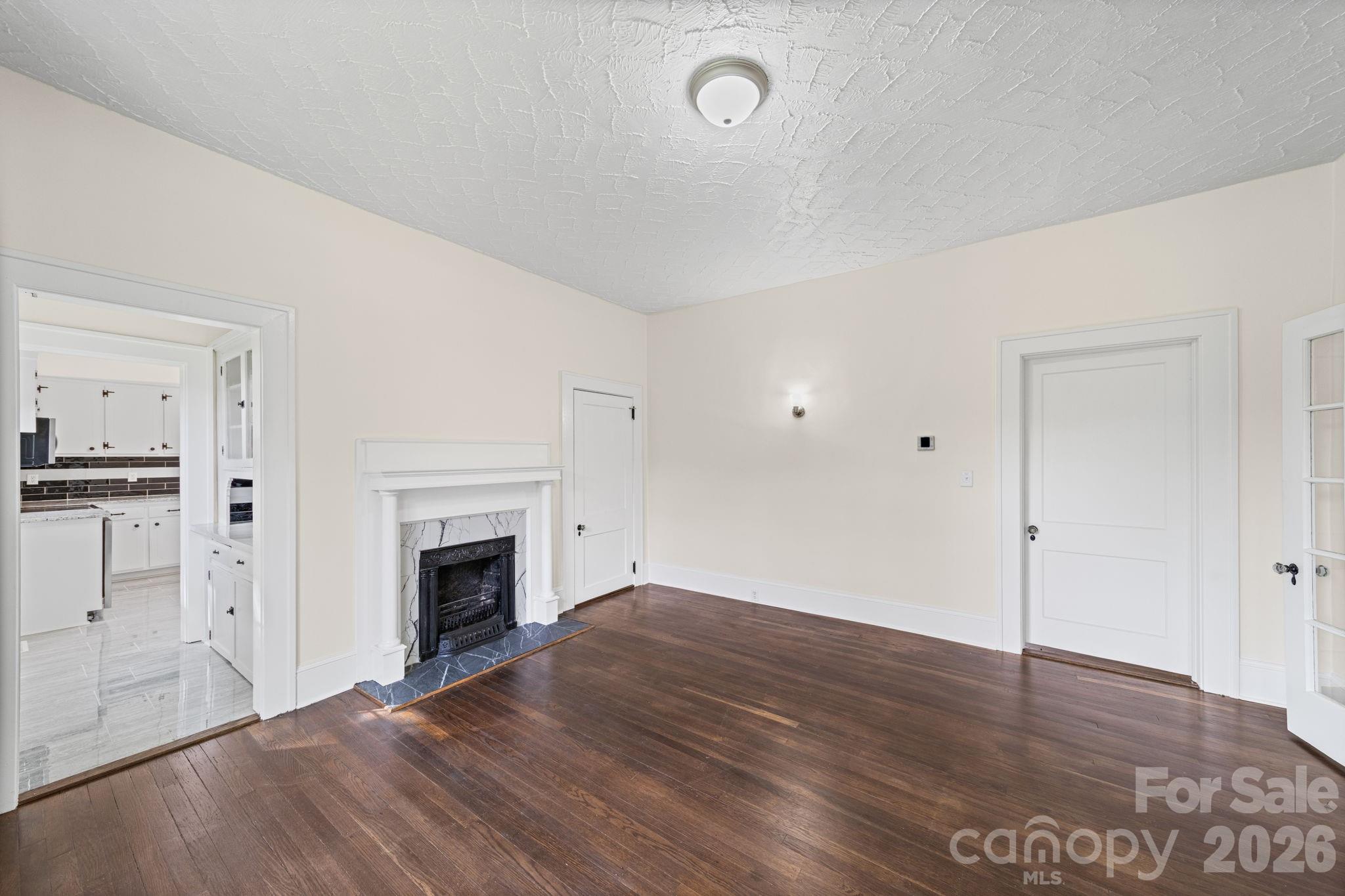 511 W Passaic Street — Peachland