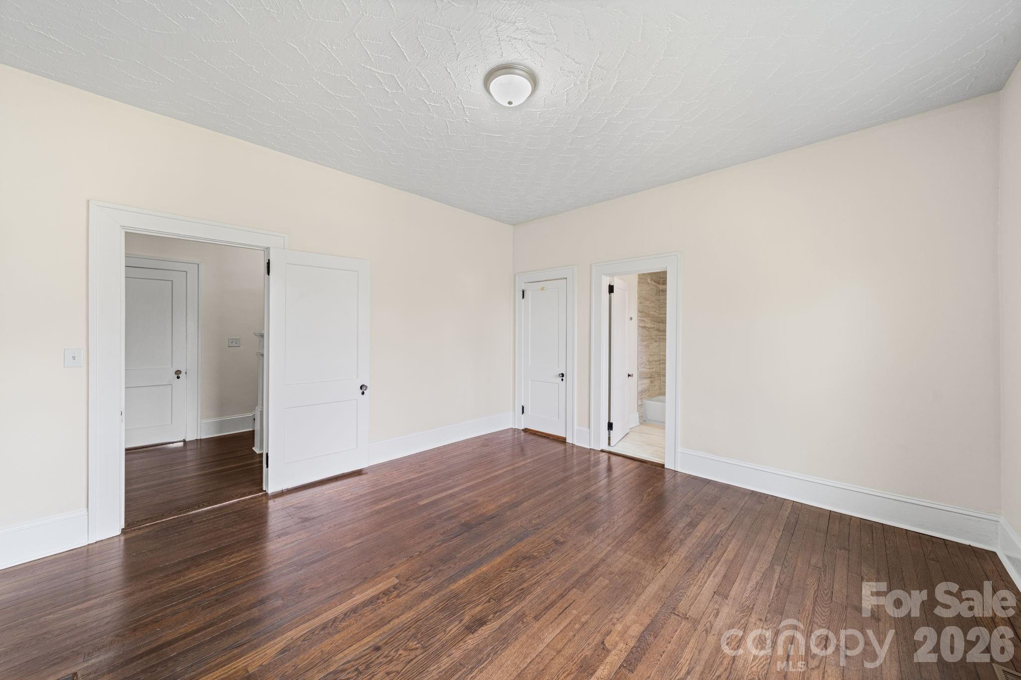 511 W Passaic Street — Peachland