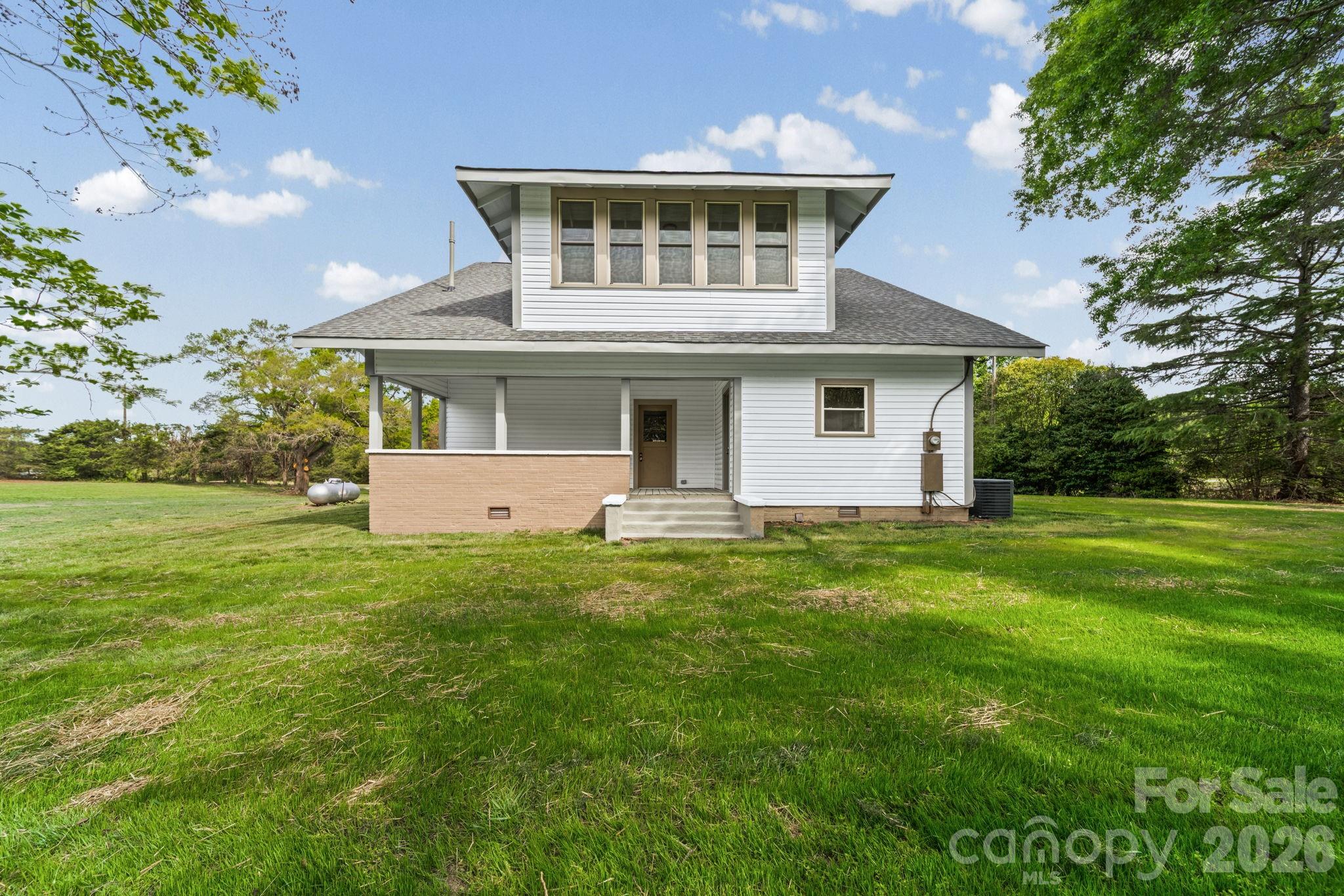 511 W Passaic Street — Peachland