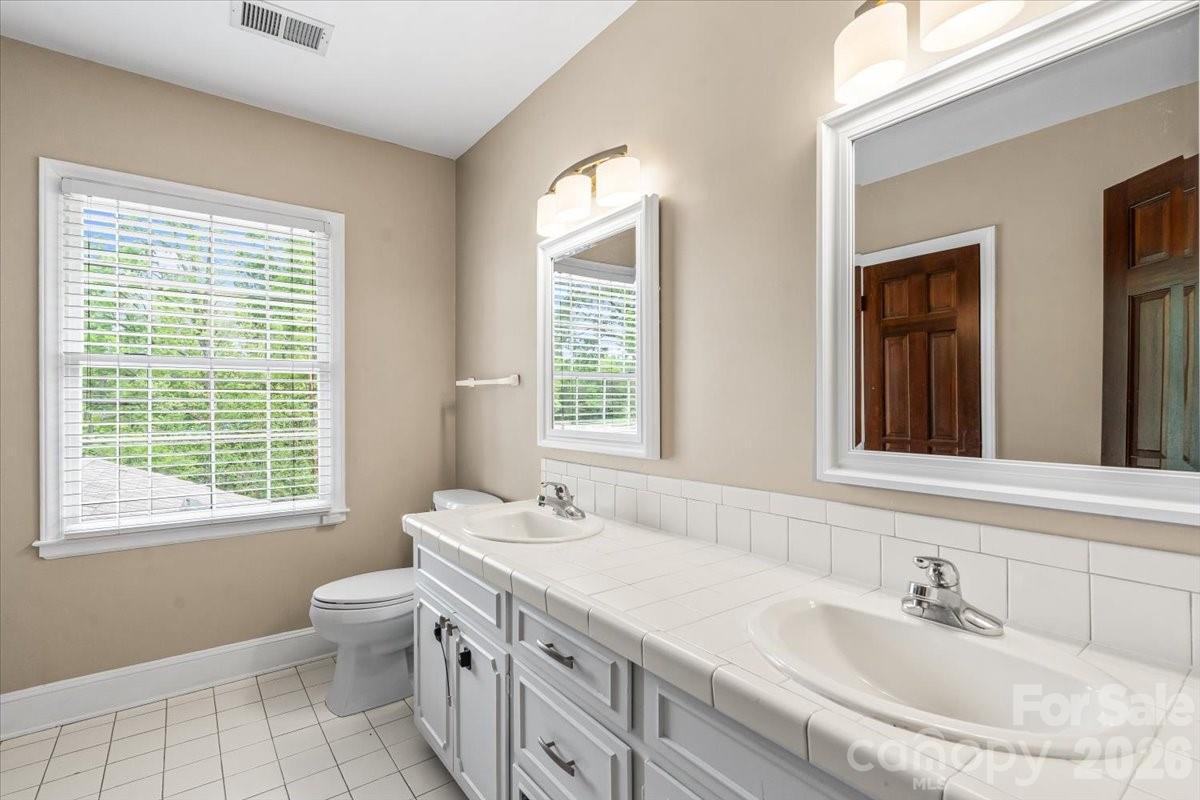 113 Woodstream Circle — Mooresville