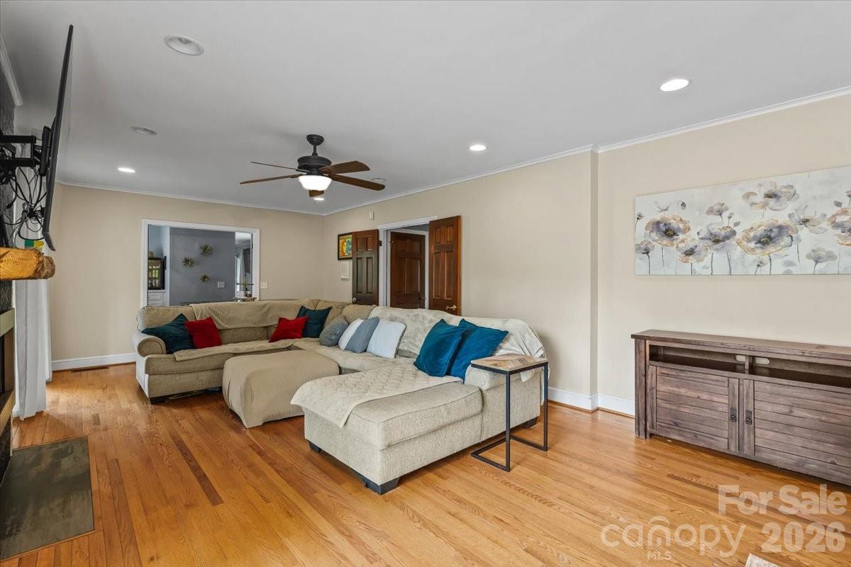 113 Woodstream Circle — Mooresville