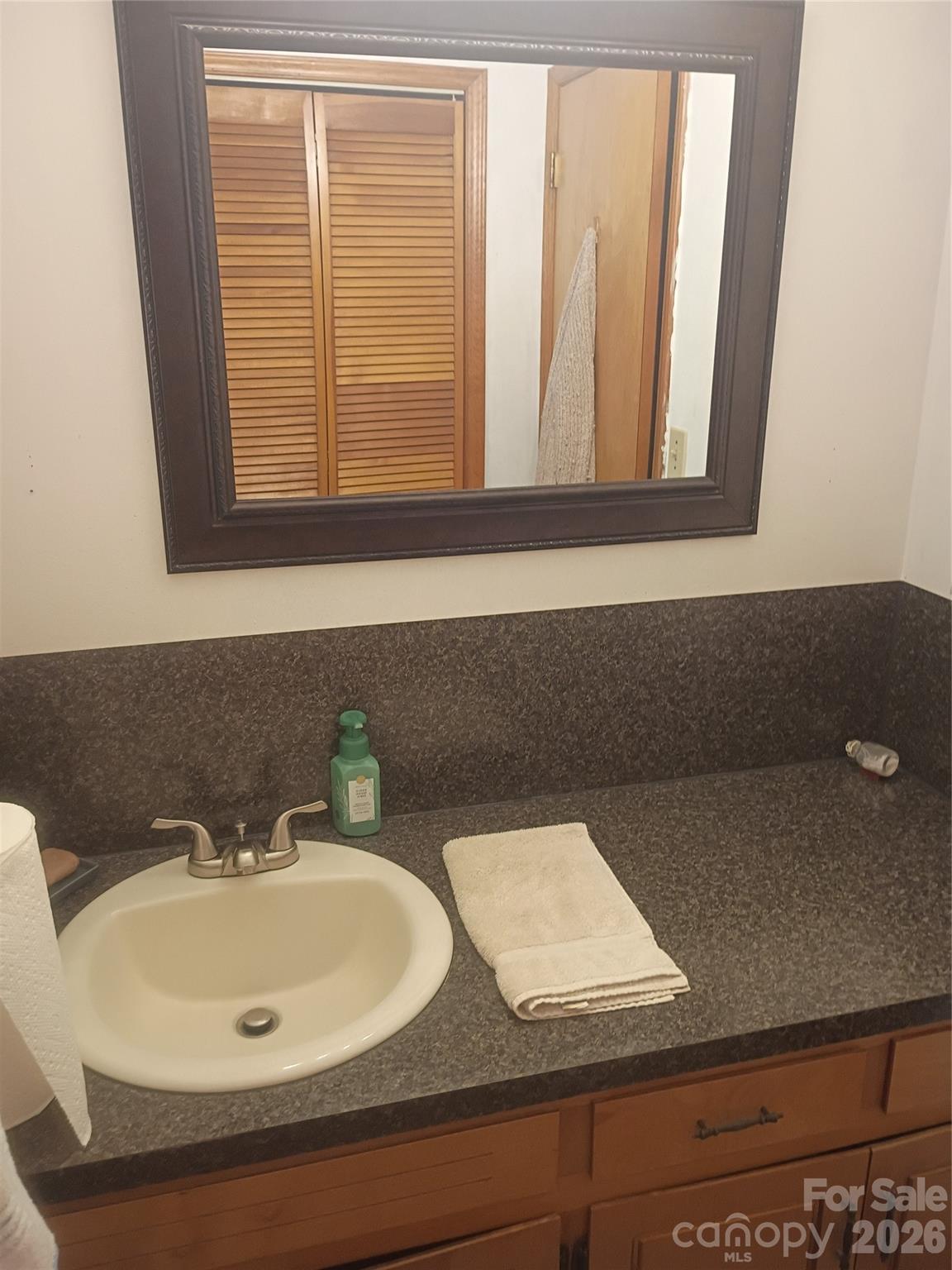 5427 Christopher Road — Iron Station